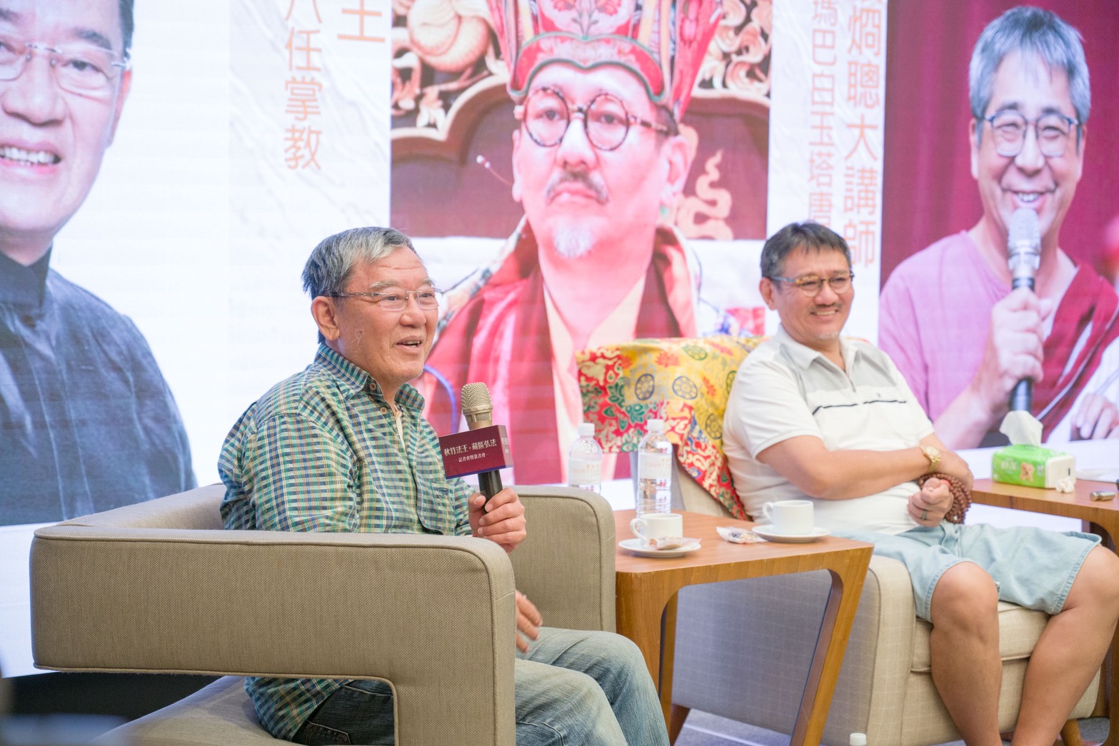 李立群(左)表示自己與寧瑪巴白玉傳承有深厚緣分。提供\