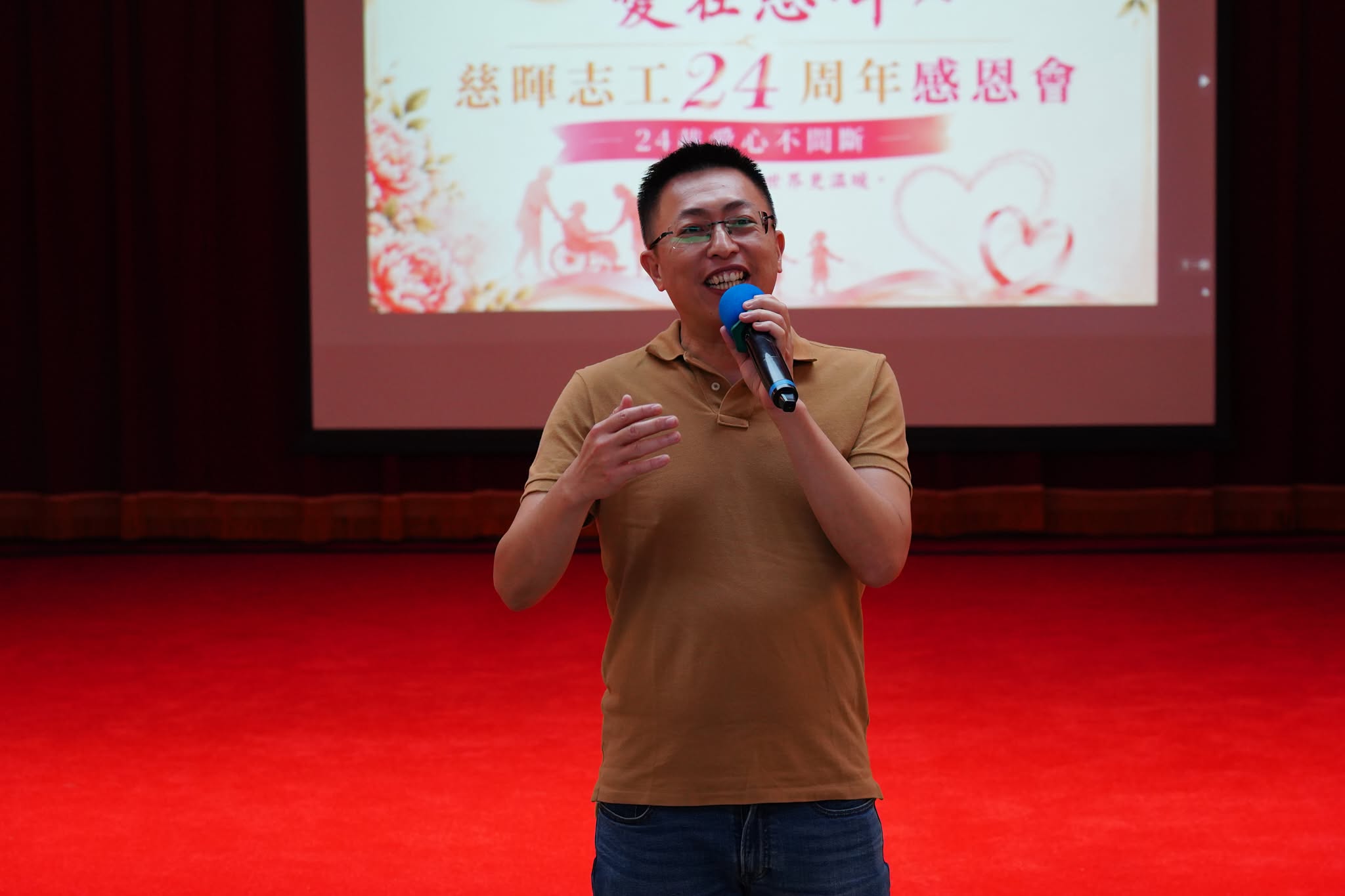 新北市議員王威元涉嫌關說標案,經新北地檢署複訊後以200萬元交保候傳。(翻攝王威元臉書)