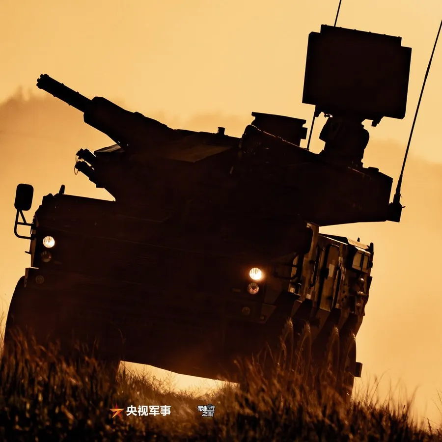 「軍傳媒」解放軍625式彈砲合一防空車揭示反無人機時代的來臨
