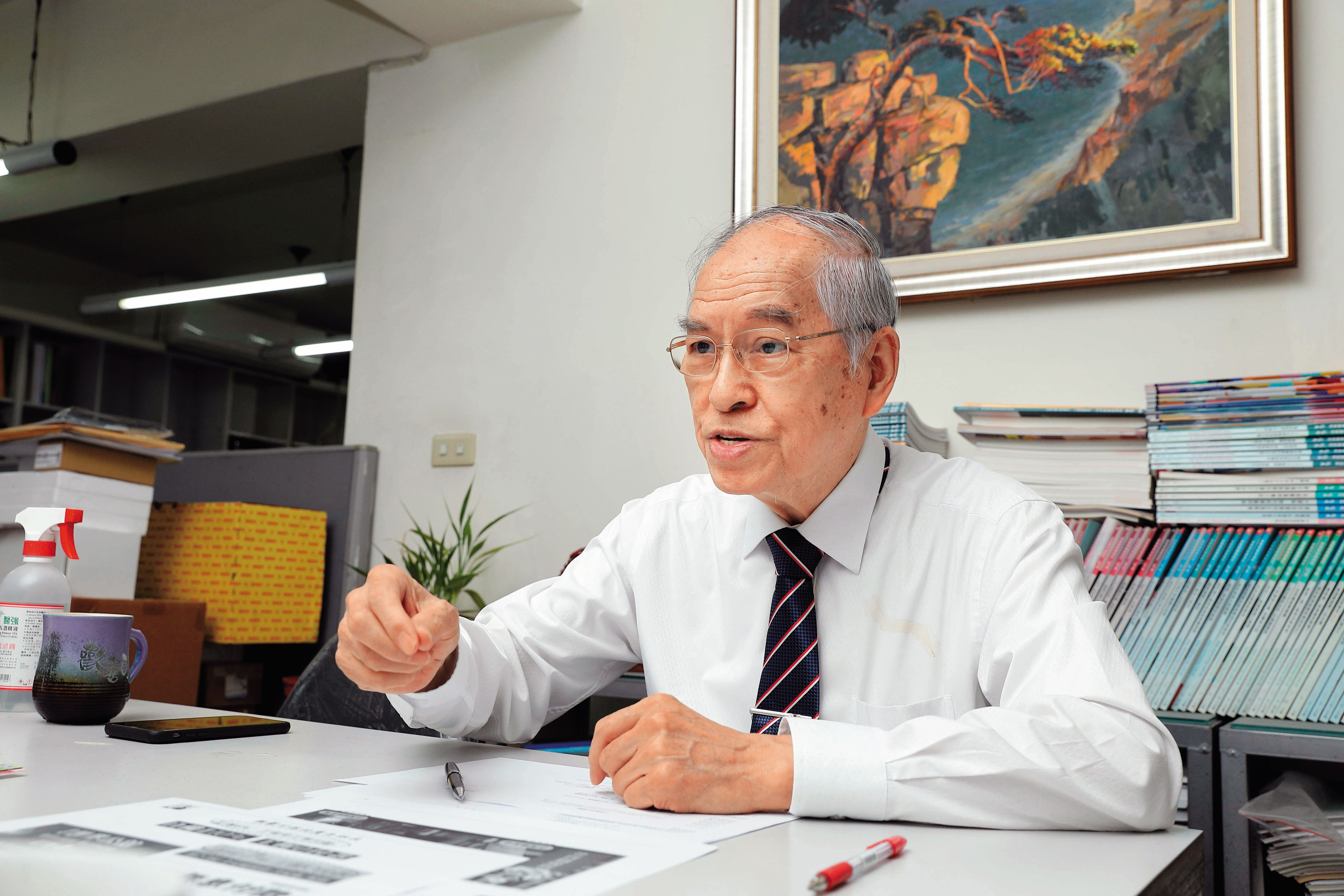 學者莊孟翰呼籲,未來應規定建商由第三方公正單位出具驗屋報告,才能啟動驗屋程序。