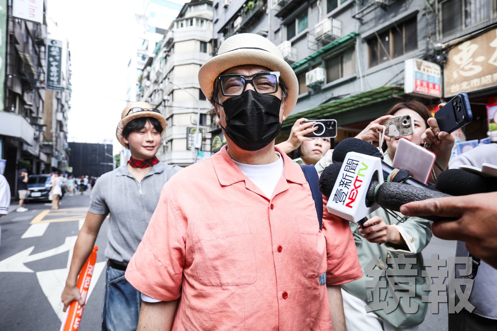 蔡康永兌現承諾　將穿黑西裝出席蔣萬安競總活動