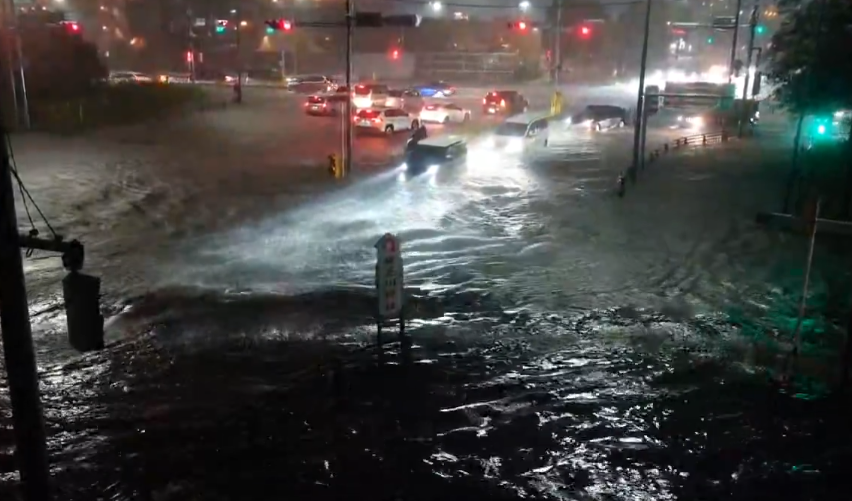 千葉暴雨奪13命！救援失蹤60多歲男確認罹難　逾2300棟房屋遭淹