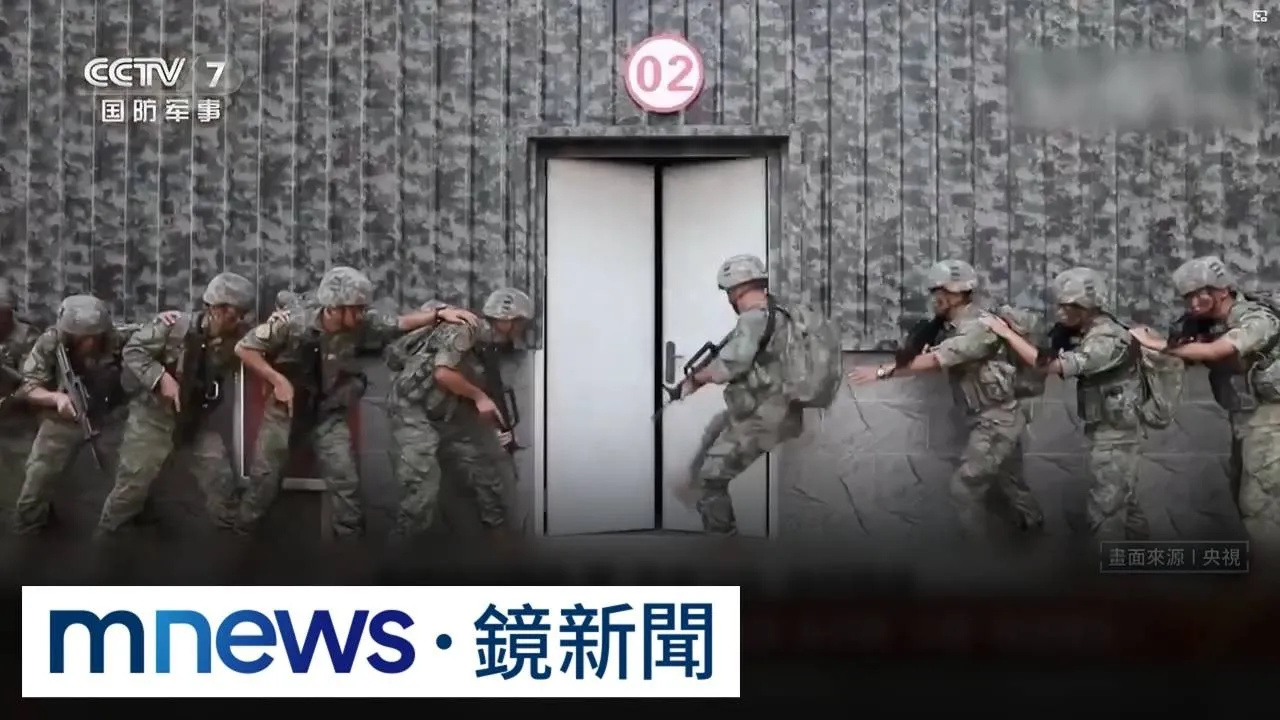 又秀肌肉　解放軍特戰部隊「東海飛龍」實彈演習畫面曝