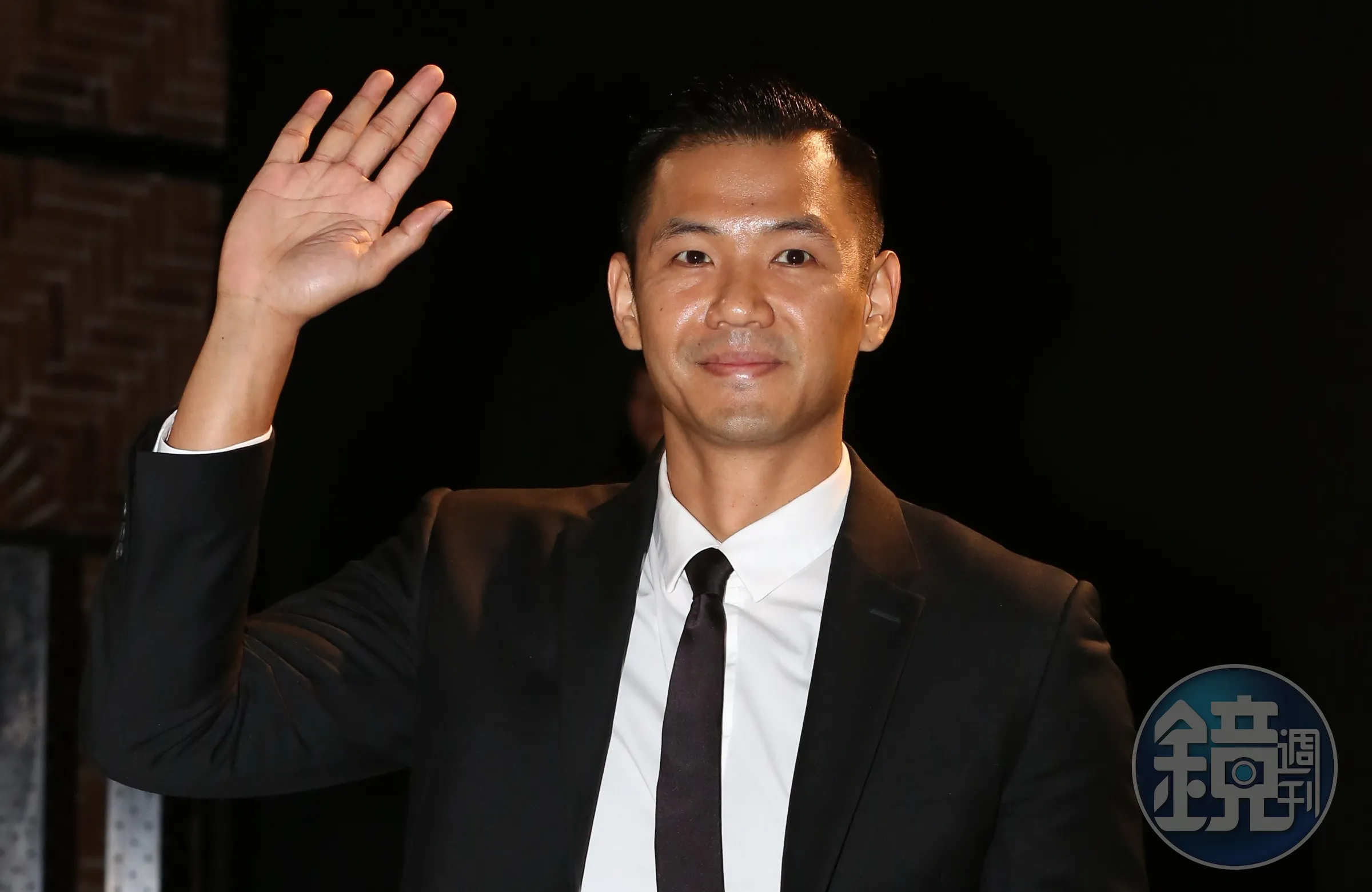 陳建州術後報平安！曝胸悶警訊「可能睡太少」　感謝范瑋琪：辛苦她了