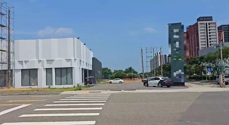 噁男開車尾隨「掏槍」嚇壞女學生　警方速逮桃園露鳥俠