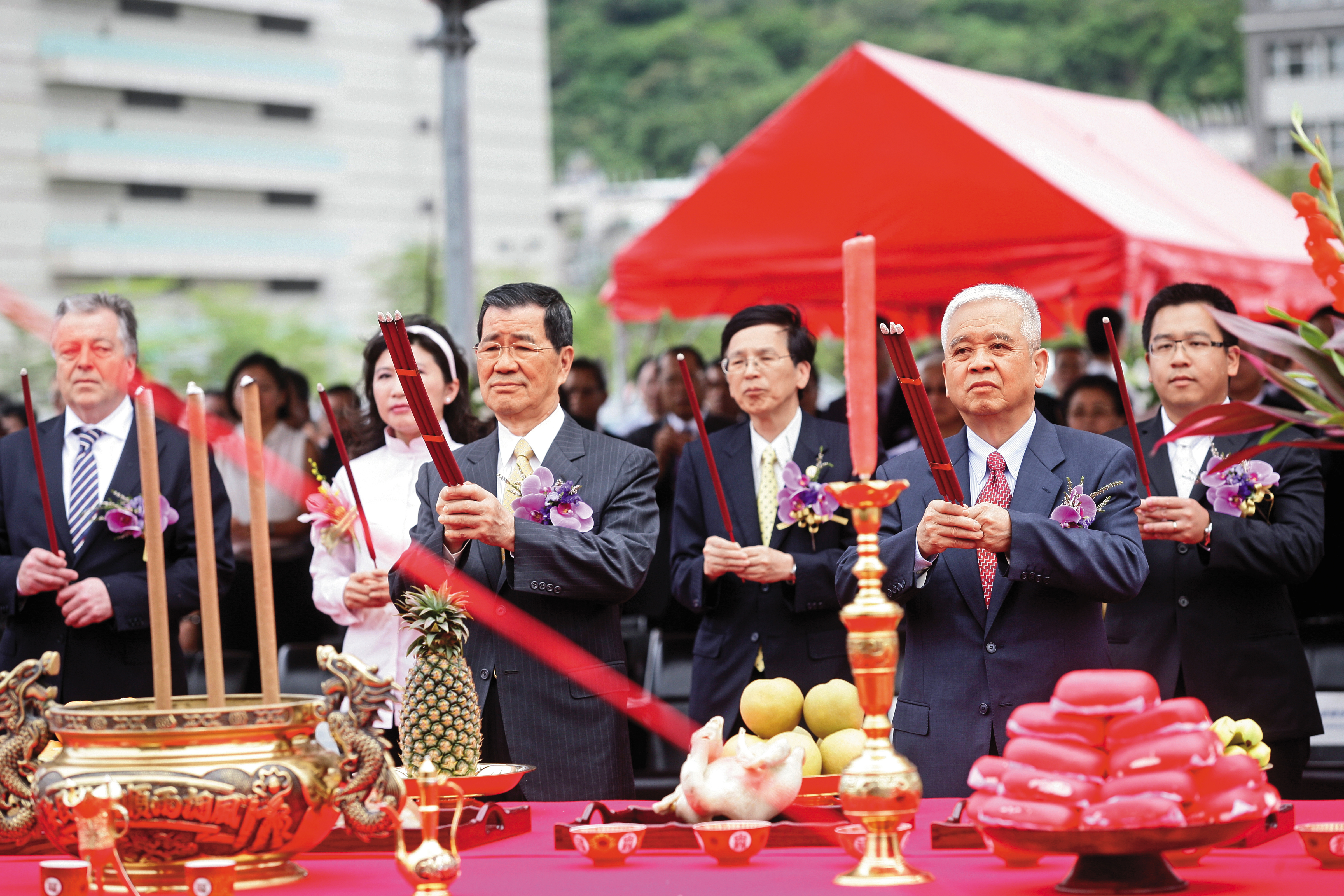 董事長劉文治花10年時間,在北市大直砸約300億元打造國際觀光星級飯店台北萬豪。圖為破土祈福場景。(今周刊)