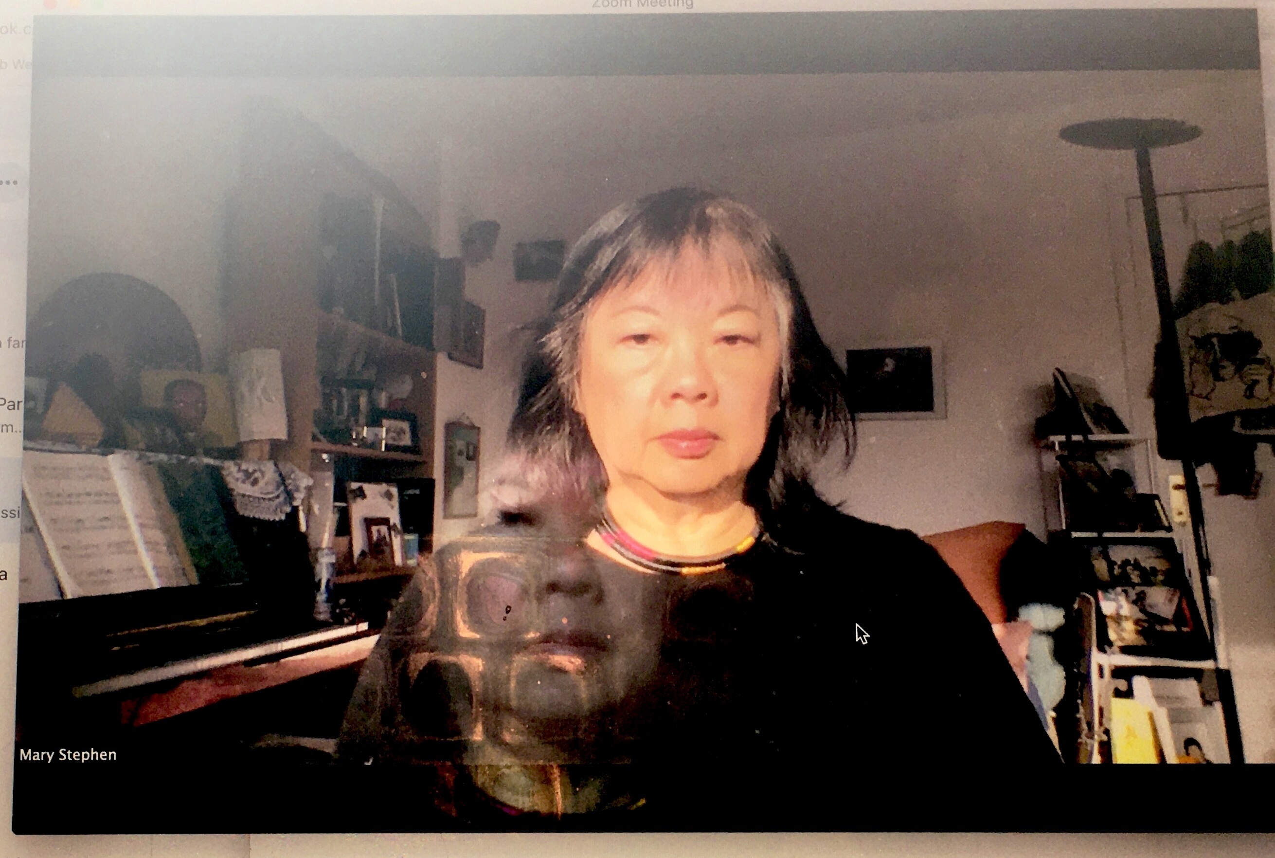 雪美蓮小時候登記的姓氏是「史蒂芬」,華裔臉孔卻有西洋姓氏,這問題困擾她半生,她選擇拍紀錄片解謎。(雪美蓮提供)