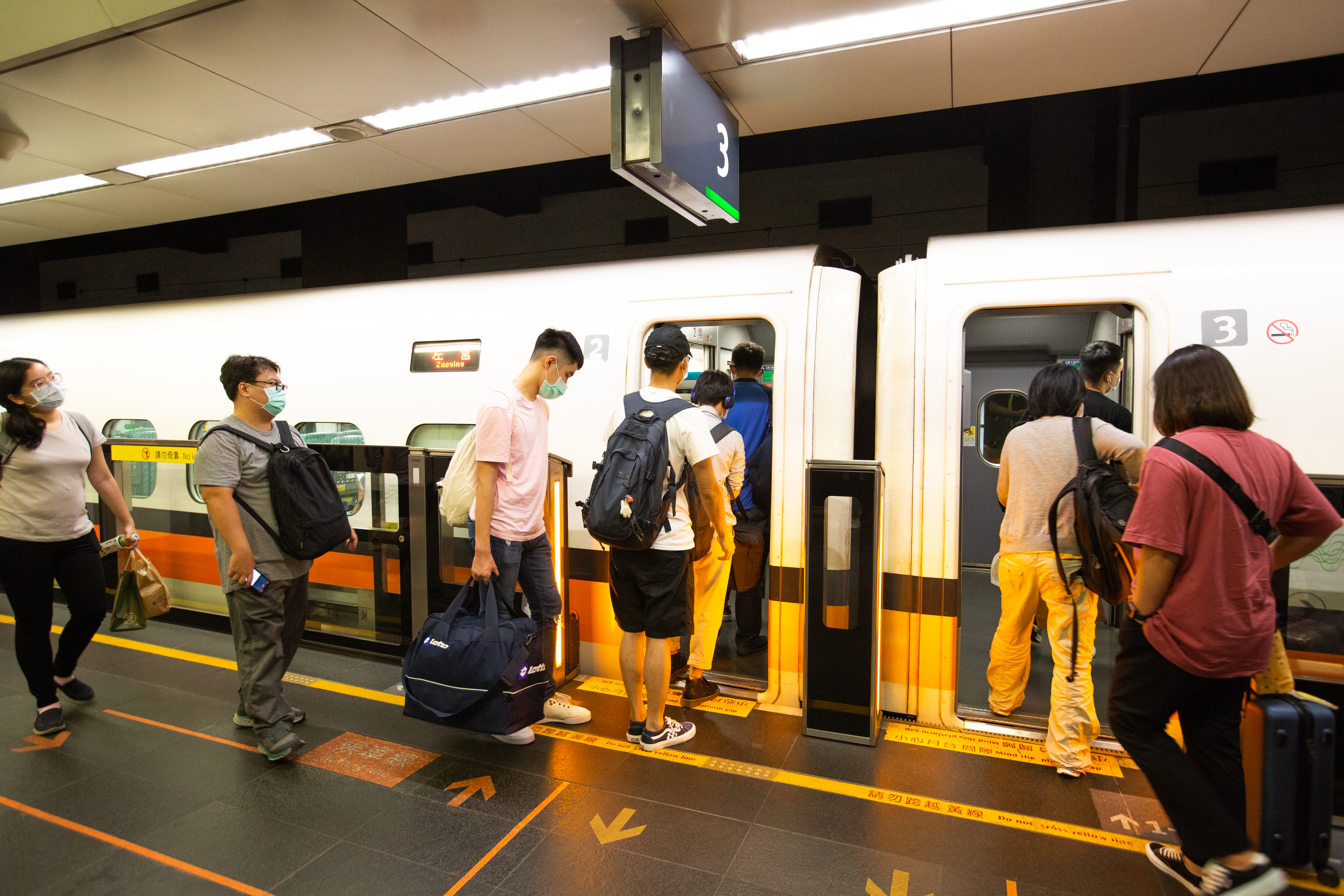 高鐵昨日加開5班次南下全車自由座,今日全線正常營運。(示意圖,非當日畫面)