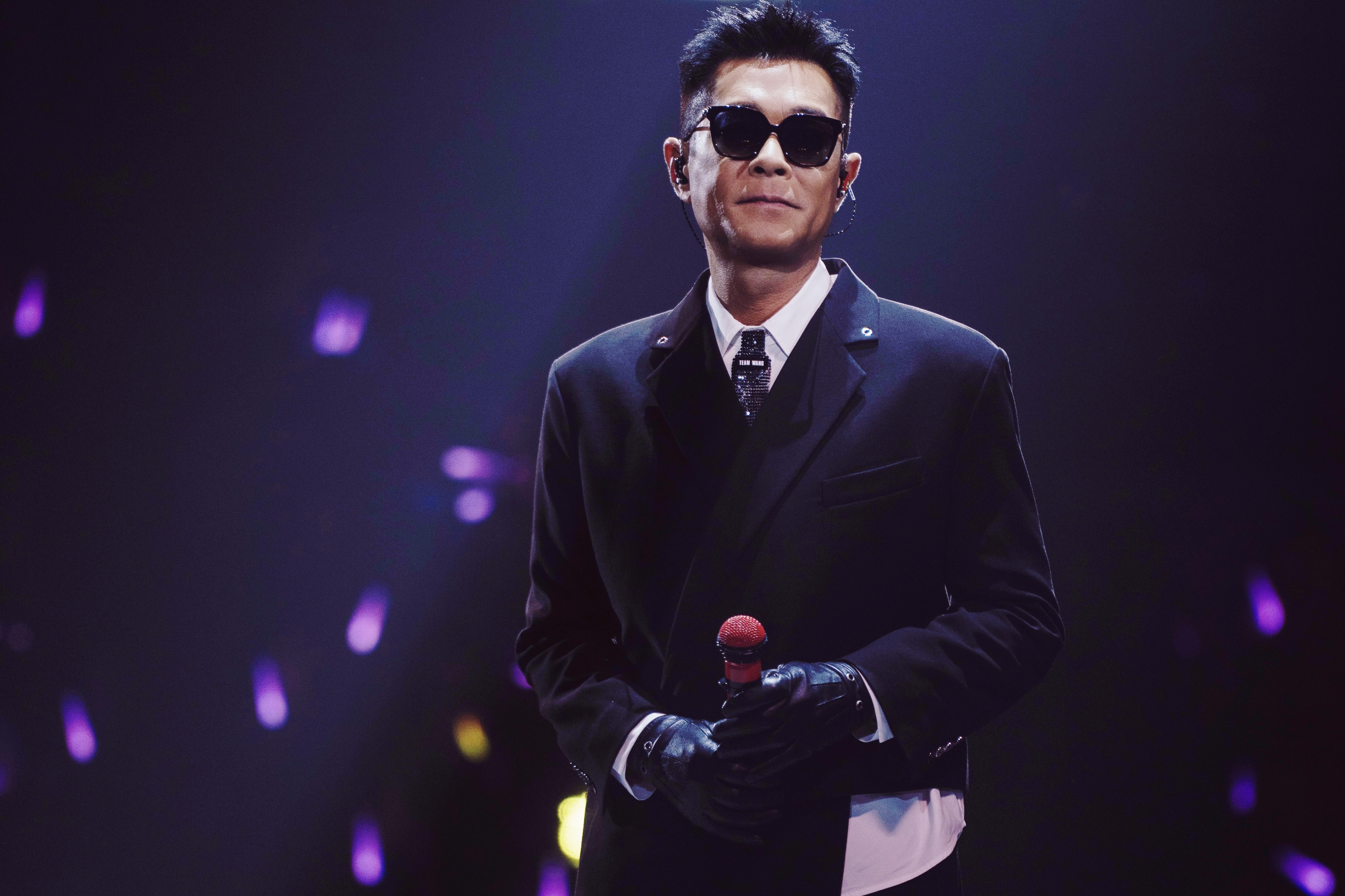 出道33年的古天樂上週末在紅磡體育館舉行首場個人演唱會《LOUIS KOO MY FIRST SHOW》。(圖/ TEAM WANG design提供)