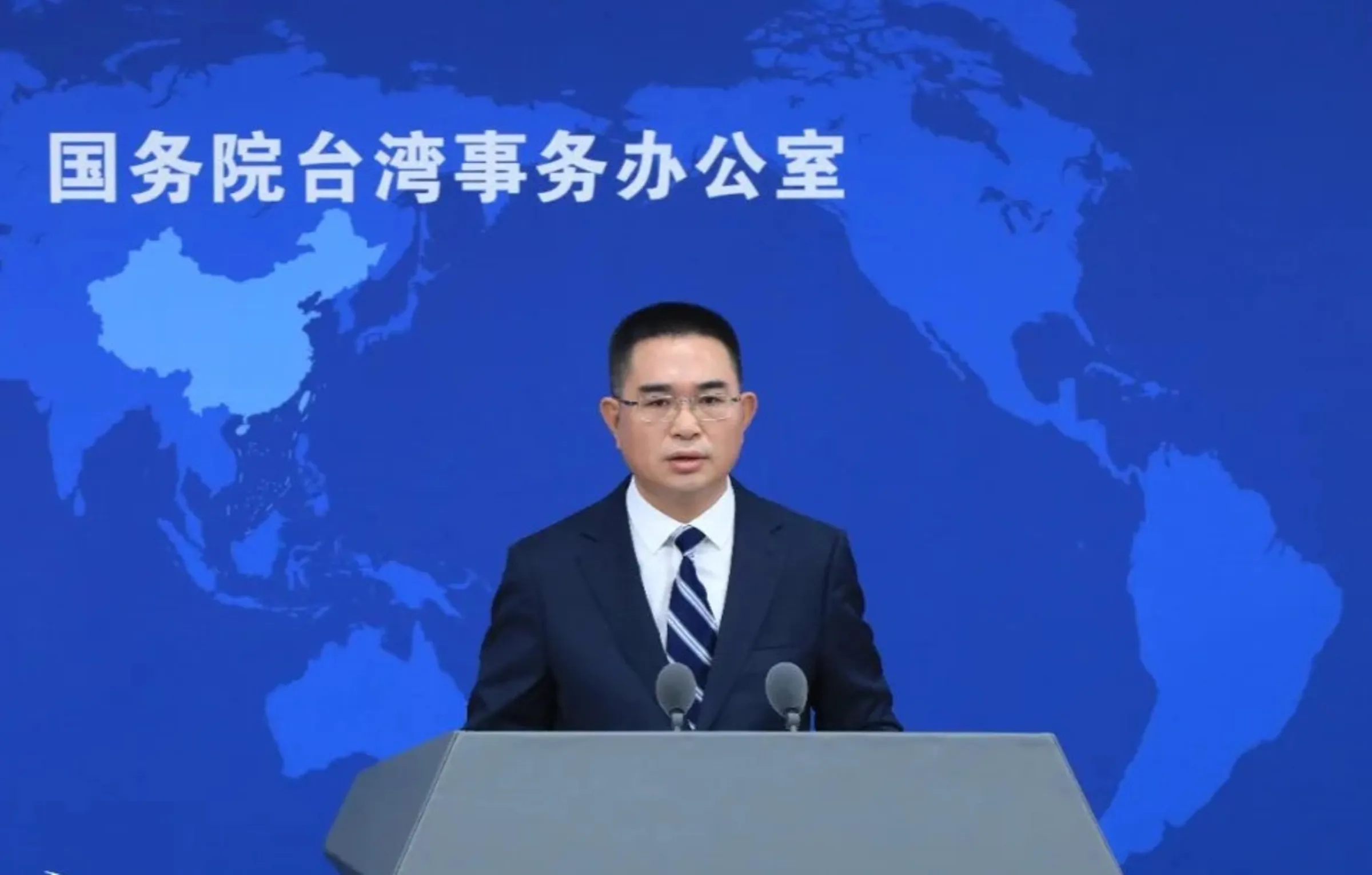 中國國台辦發言人陳斌華今日嗆,印證「世上本無事、庸人自擾之」。(翻攝自微博@國台辦發布)