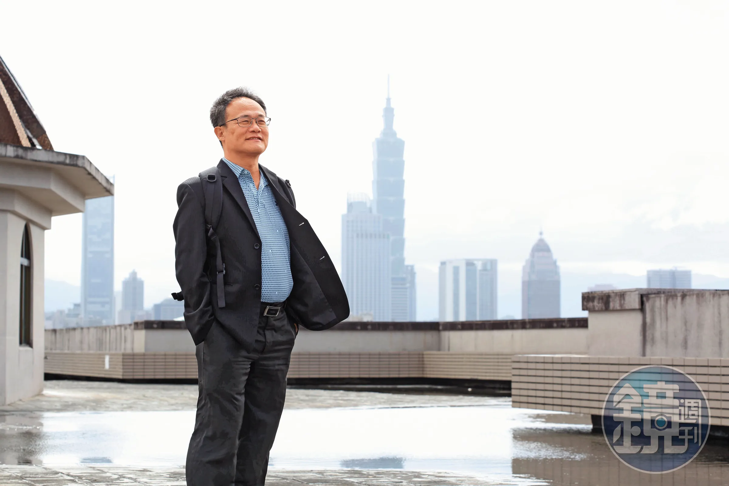 林原勗指出,台股高檔震盪,應同時觀察電子股及金融類股後續走勢。