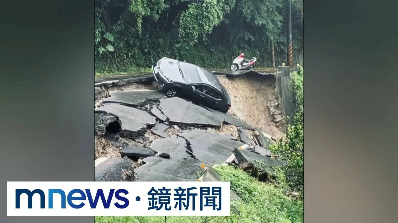 台南六甲山路驚悚崩塌　夫妻險墜谷「嚇到唸經」