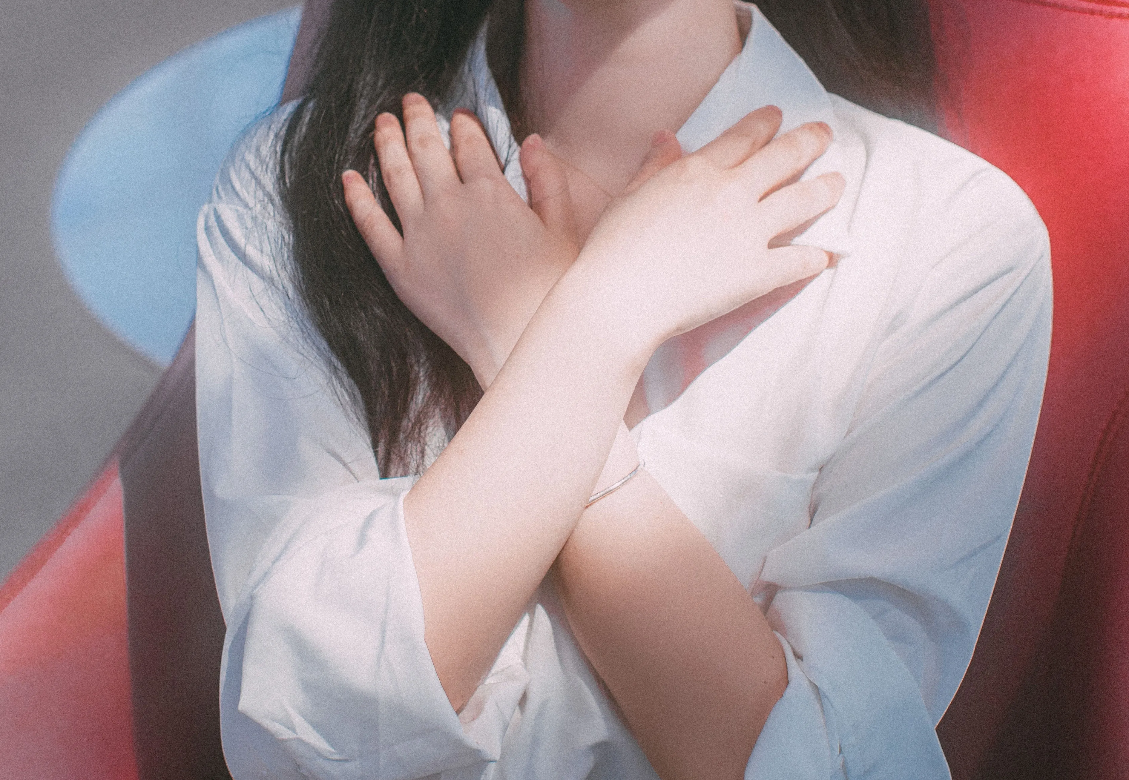 狼父噁喊「我在做夢」硬上親生女兒！還傳不雅片　求助親媽竟冷回：家醜不可外揚