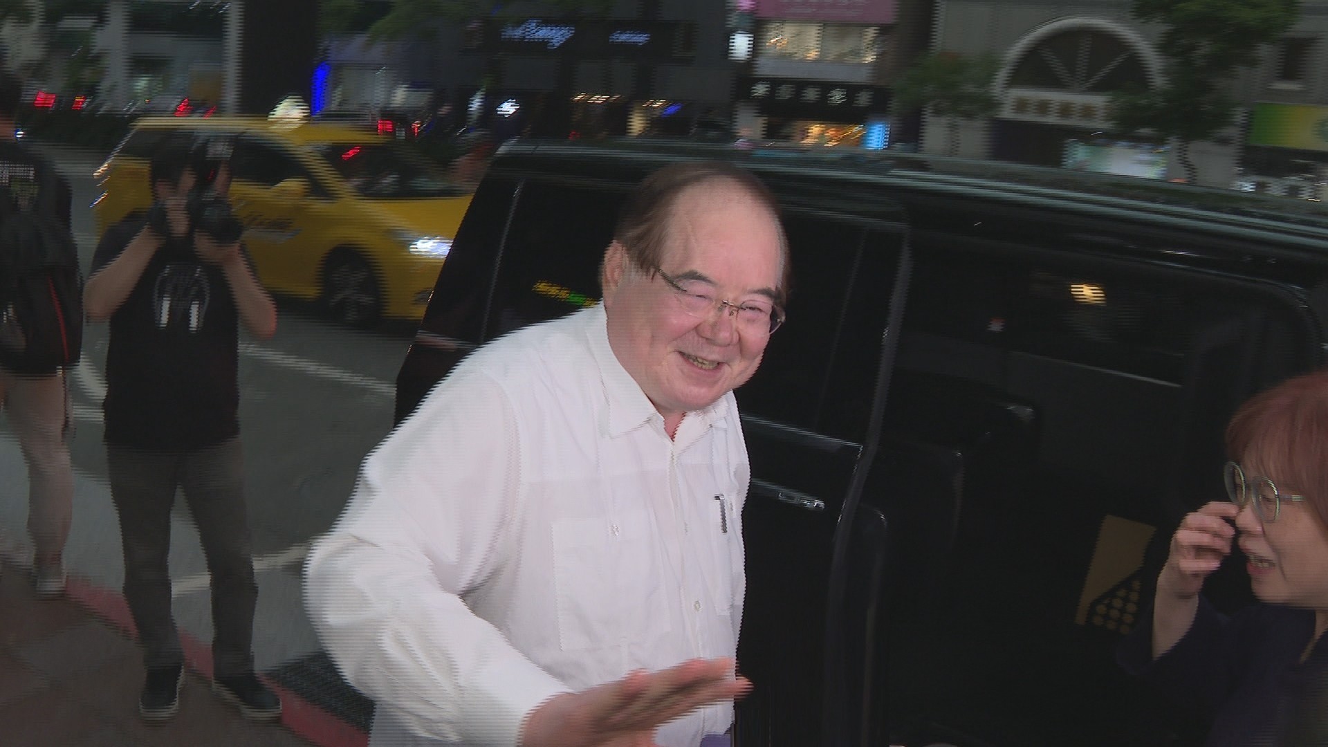 李乾龍否認被民進黨監控,也婉拒報案。