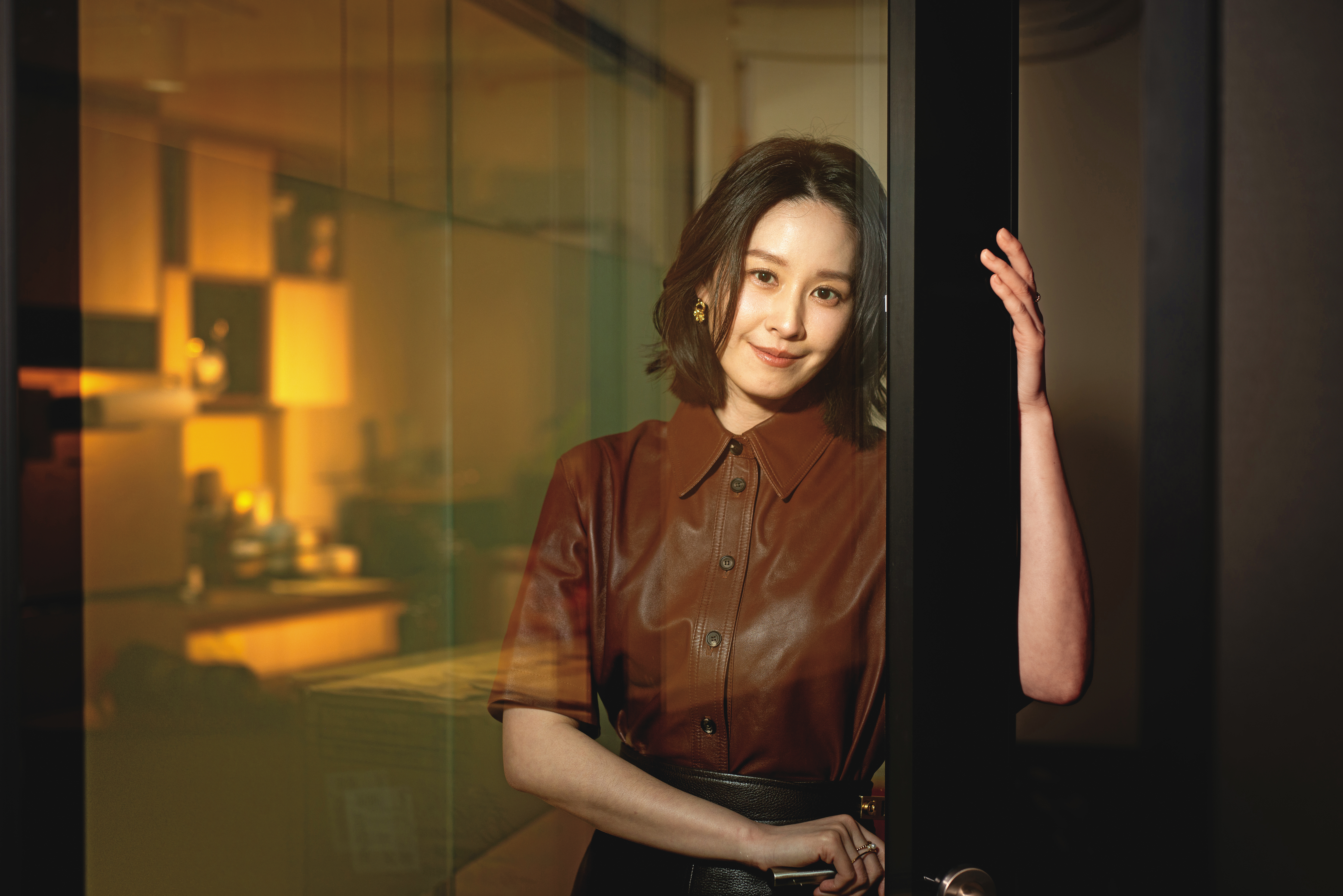 曾愷玹在《陽光女子合唱團》中飾演領養陳意涵女兒的養母,被網友封為「國民媽咪」,是她復出拍戲以來最成功的角色。