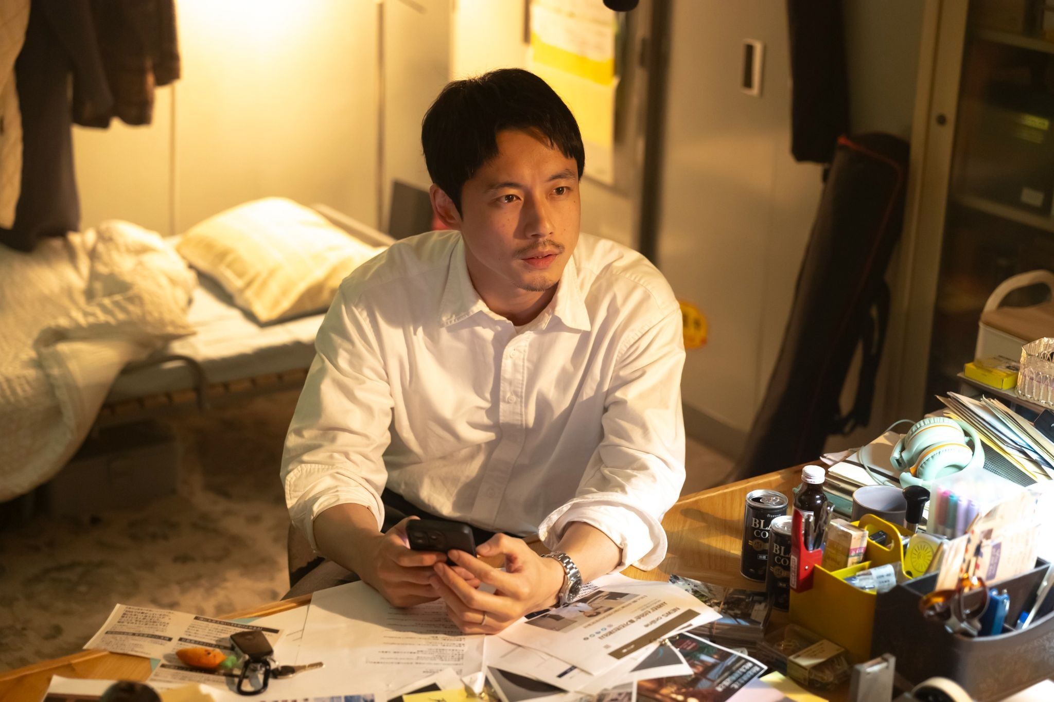 坂口健太郎在《綁架遊戲kiDnap GAME》劇本創作階段便點頭加入,從演員角度提供劇組許多意見。(富士電視台提供)