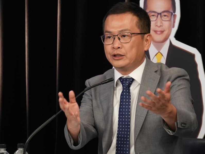 羅智強先前控告苗博雅誹謗,求償500萬元,台北地院審理後判羅智強敗訴。(翻攝羅智強臉書)