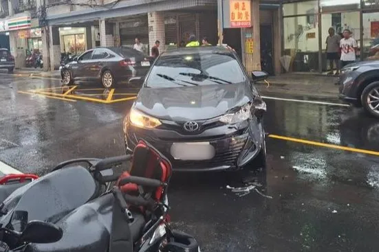 走路搖晃露餡！機場接送司機八里毒駕　車內搜出依托咪酯煙彈