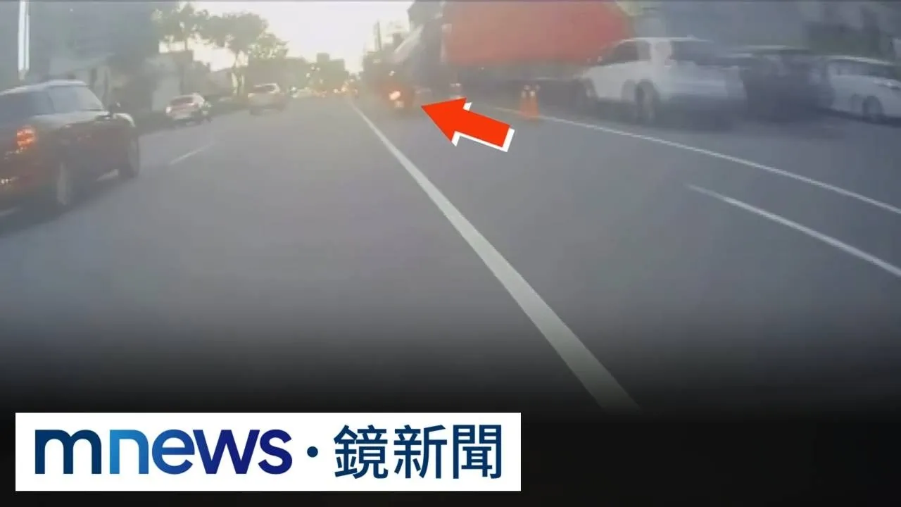 道壇棚架帆布突飄起　騎士慘遭絆倒摔車險輾