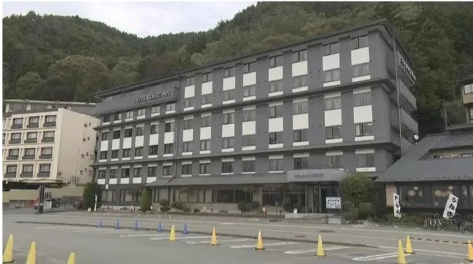 遭同團台女割頸慘死河口湖飯店！死者出發前「加價單人房」非併房　可樂旅行社低調回應了