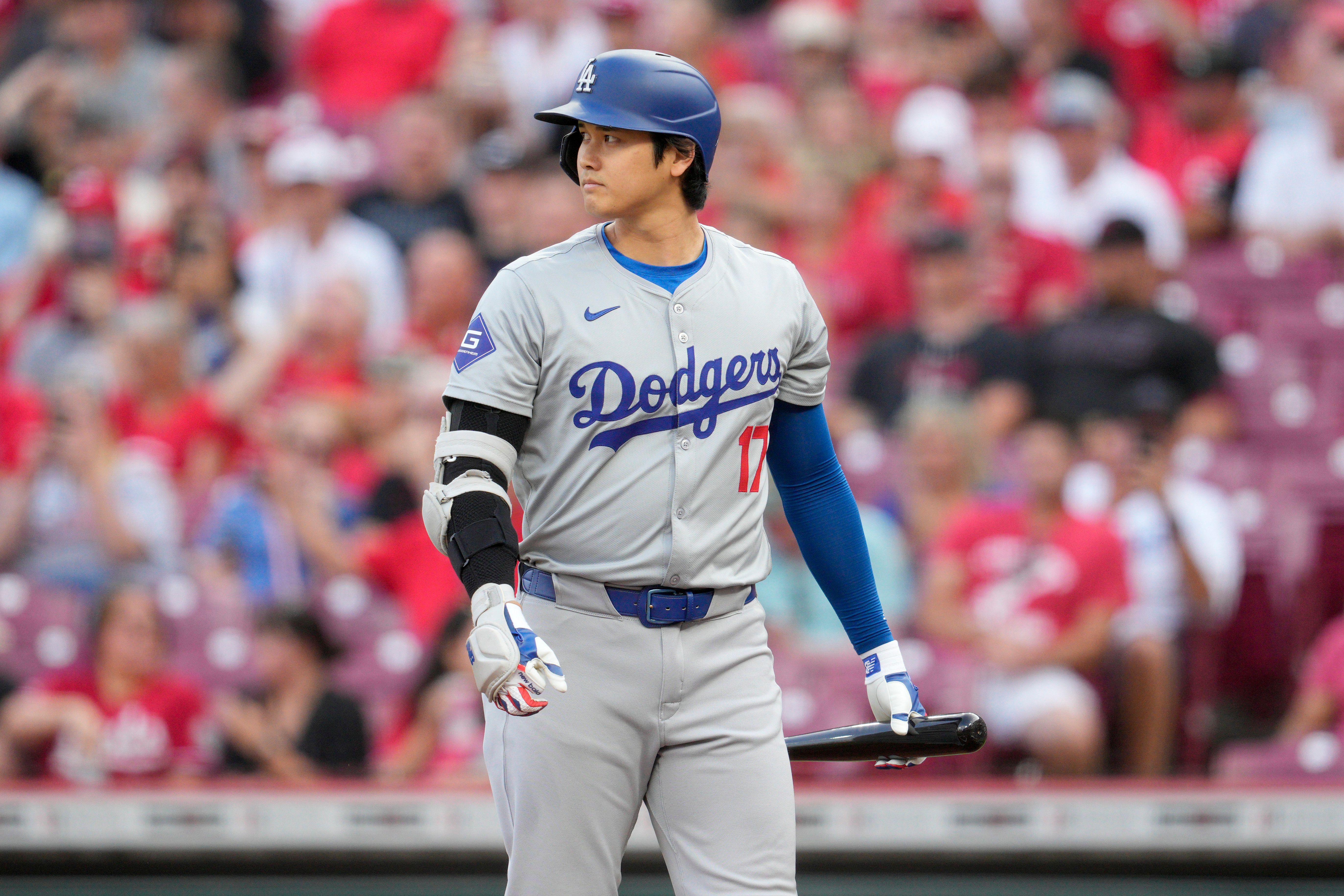 大谷翔平25日出賽,打出近期最低迷的成績,終場道奇以6比9敗給紅人隊。(AP)