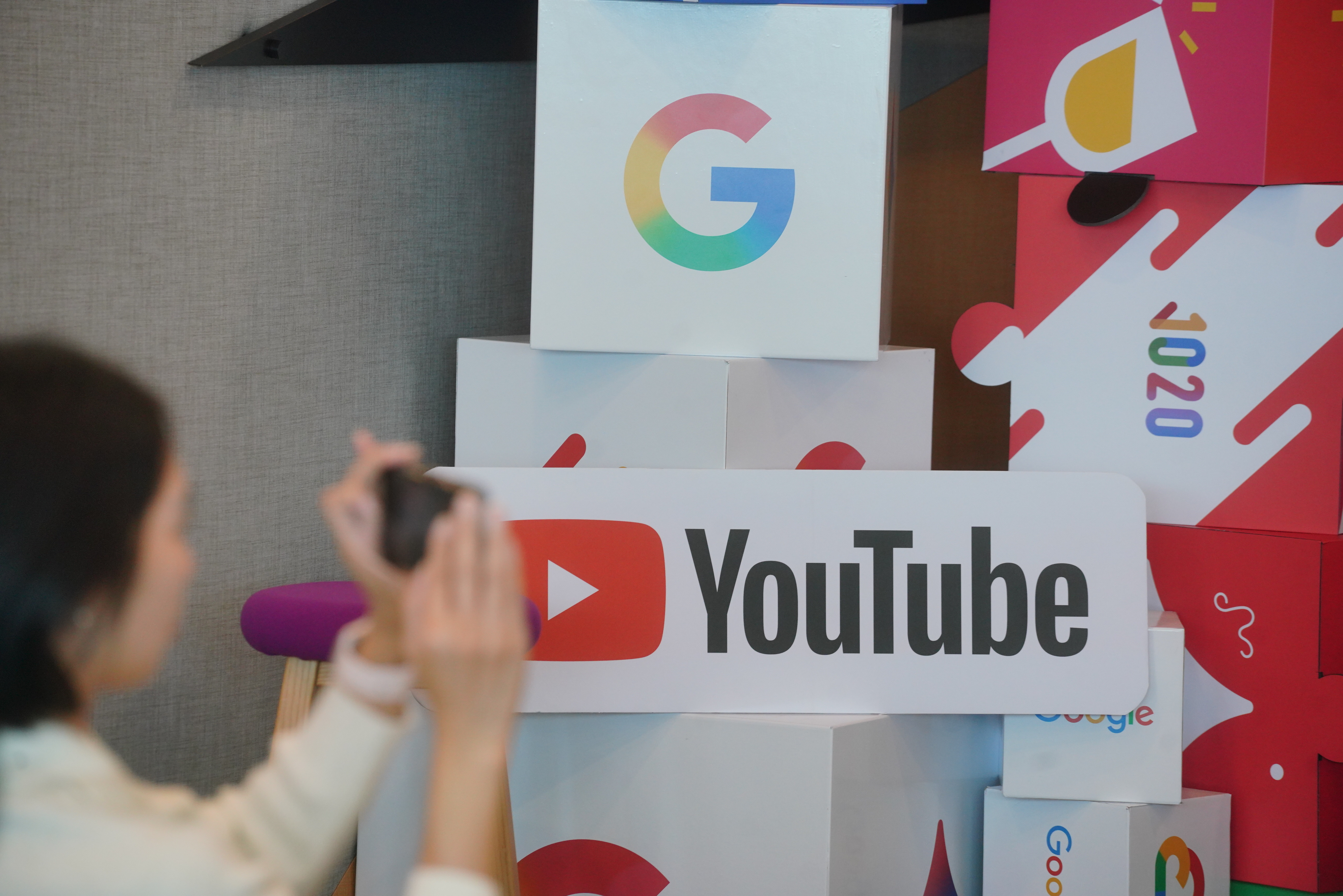訂閱YouTube Premium方案的用戶近期傳出「非同住」者收到官方通知即將停權。