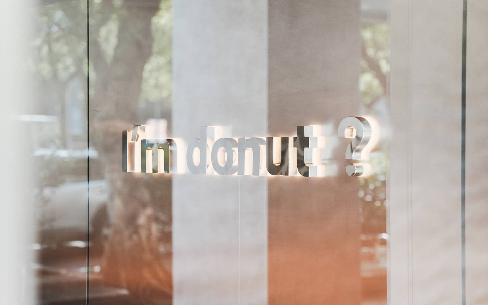 「I'm donut?」近日來到台北展店,排隊亂象卻引發民怨。(翻攝自Google Maps)