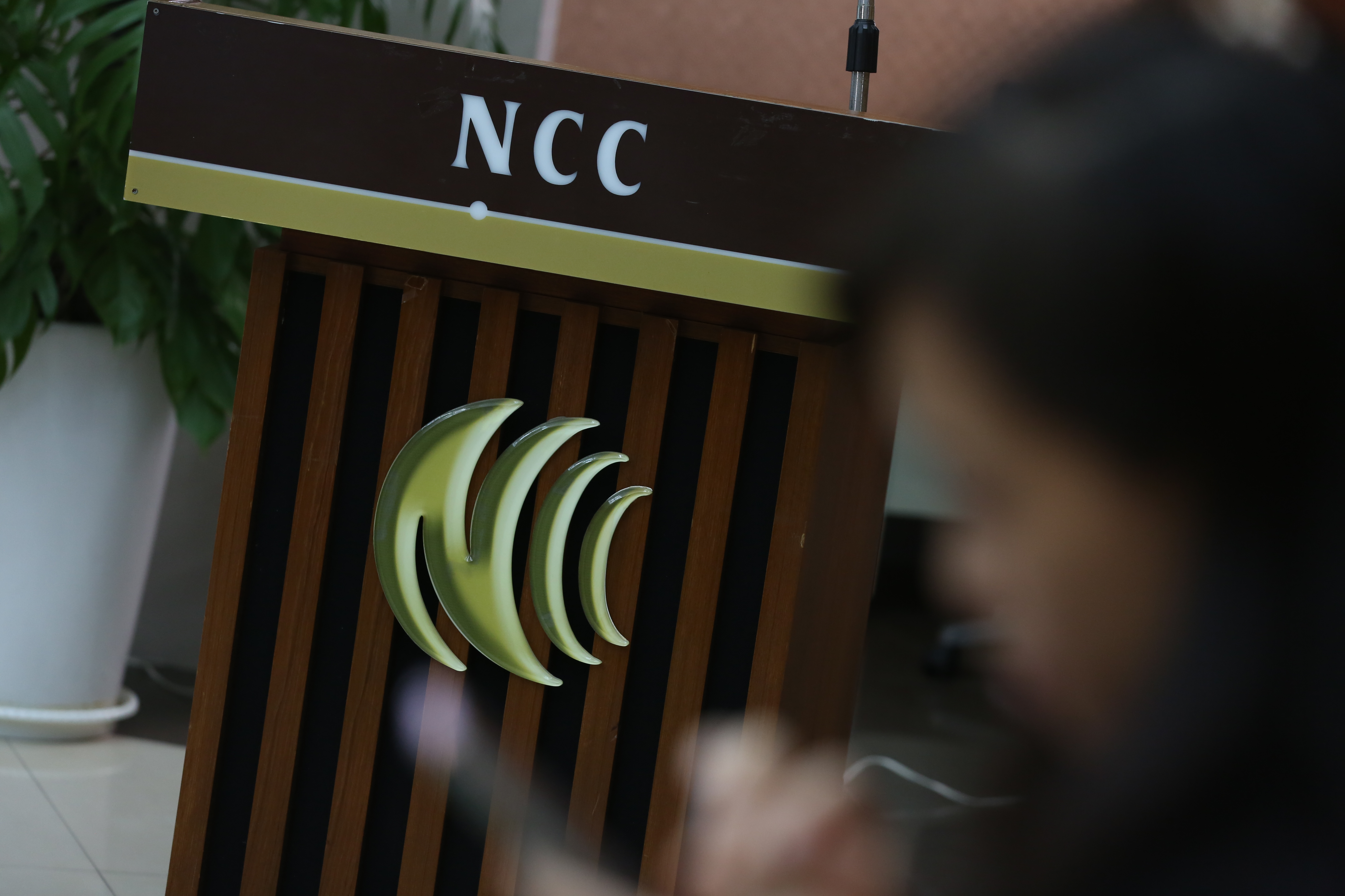 國家通訊傳播委員會(NCC)規劃2026城鎮韌性(防空演習),8月將首度演練「行動網路受阻」,實施地區僅中部、北部共14個縣市實施30分鐘行動斷網。(本刊資料照)