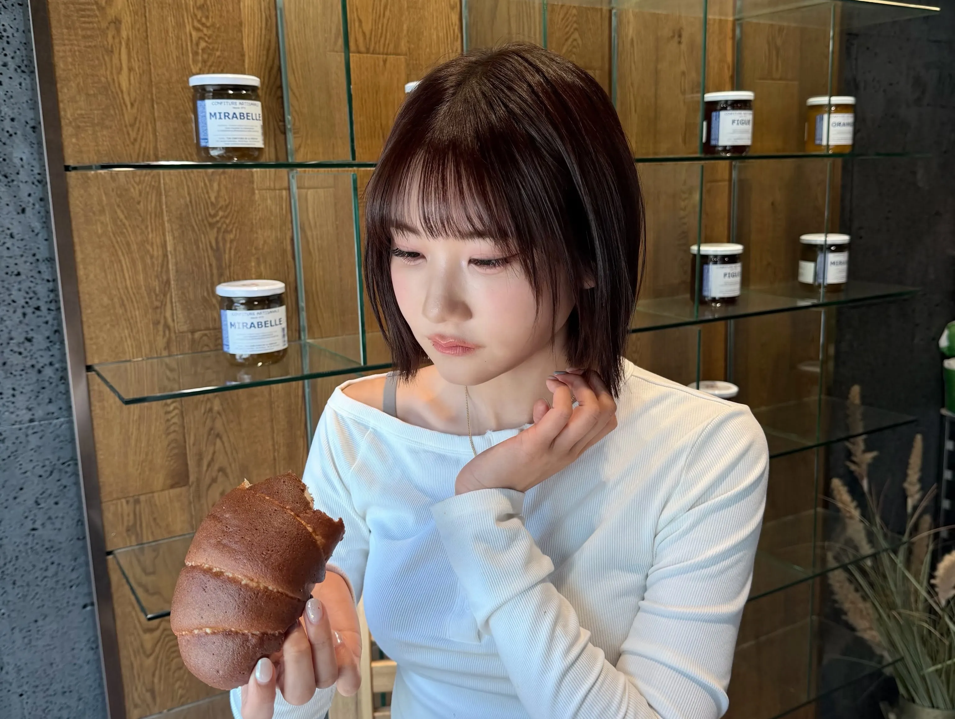 愛莉莎莎家中60萬元遭竊　小偷竟是自己找來的人