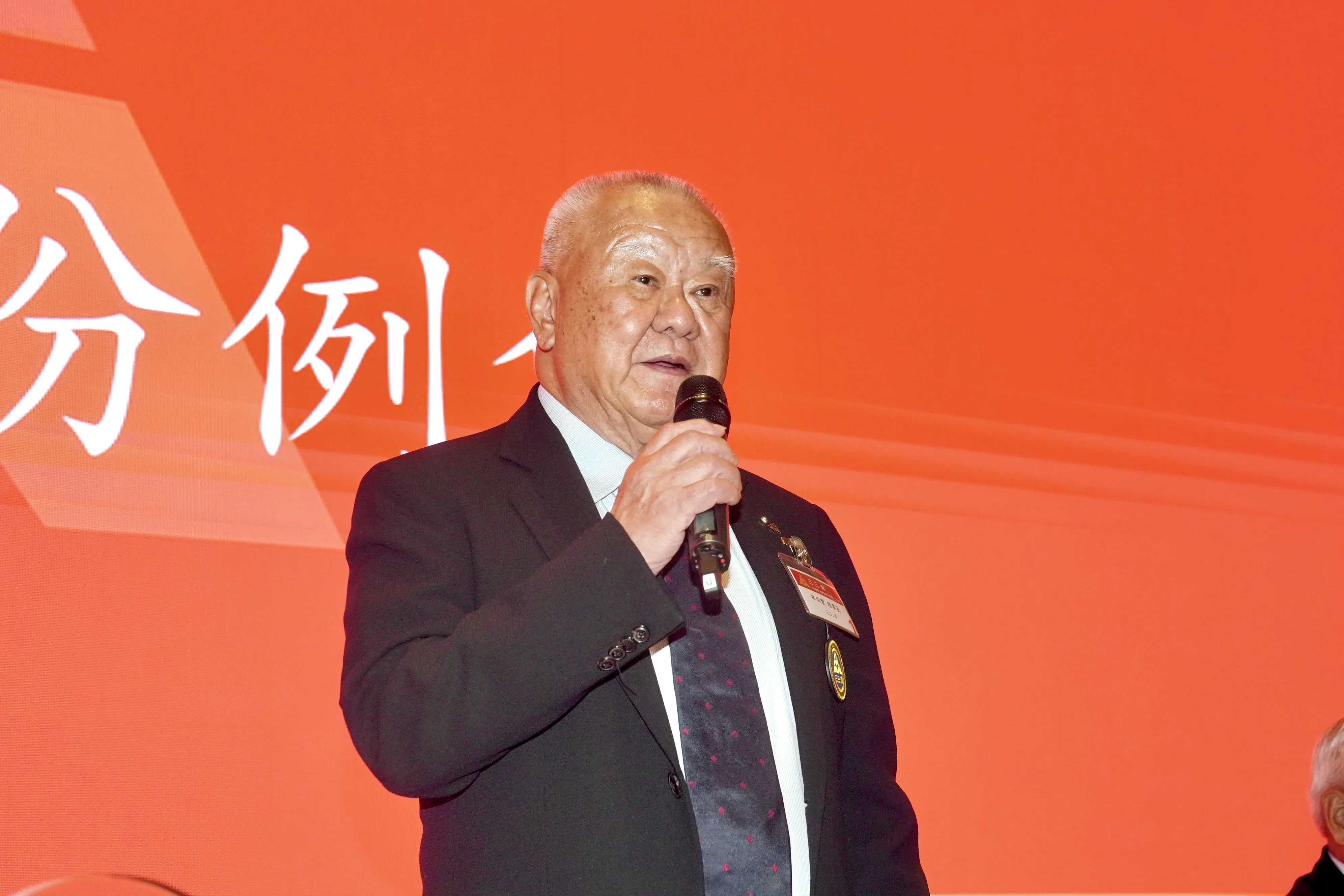 傳產好苦吃不消！三三會林伯豐：最低工資調「這樣」較合理