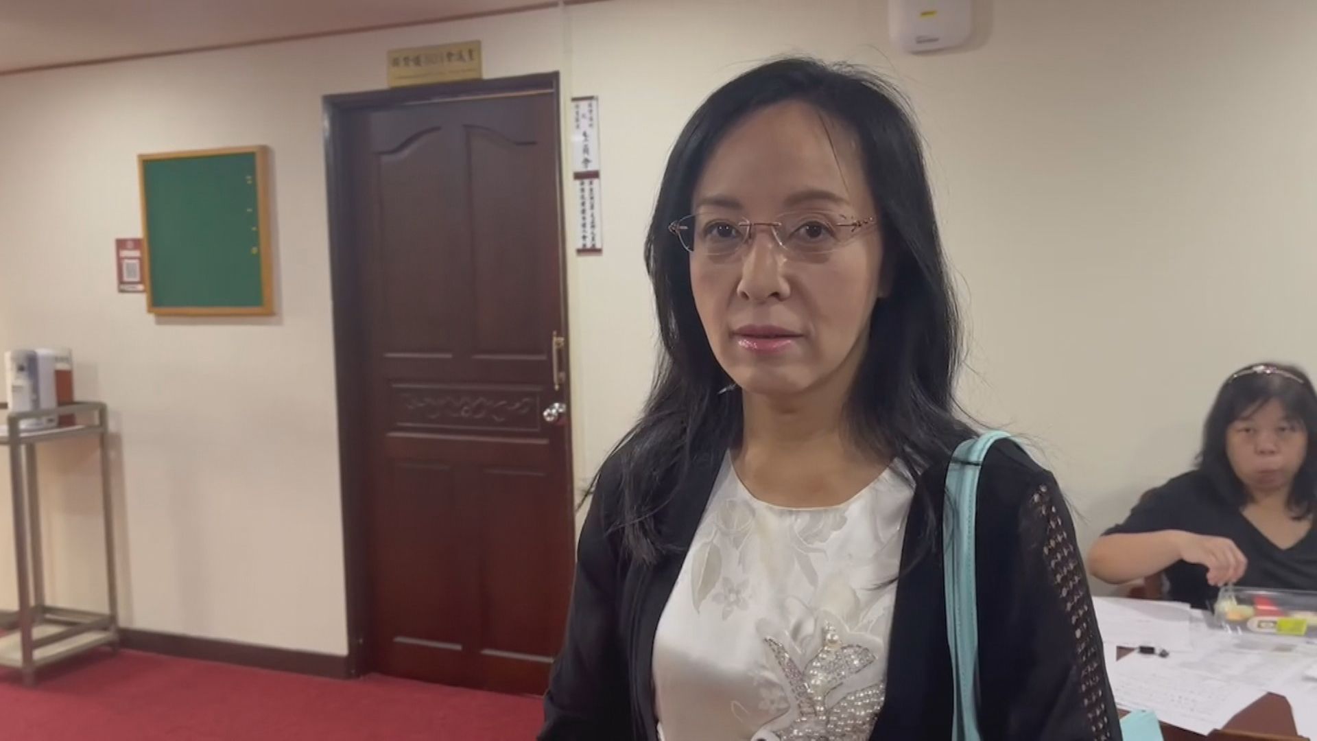 被谷辣斯.尤達卡Kolas Yotaka指控是「誹謗者」,陳瑩21日下午露面回應。