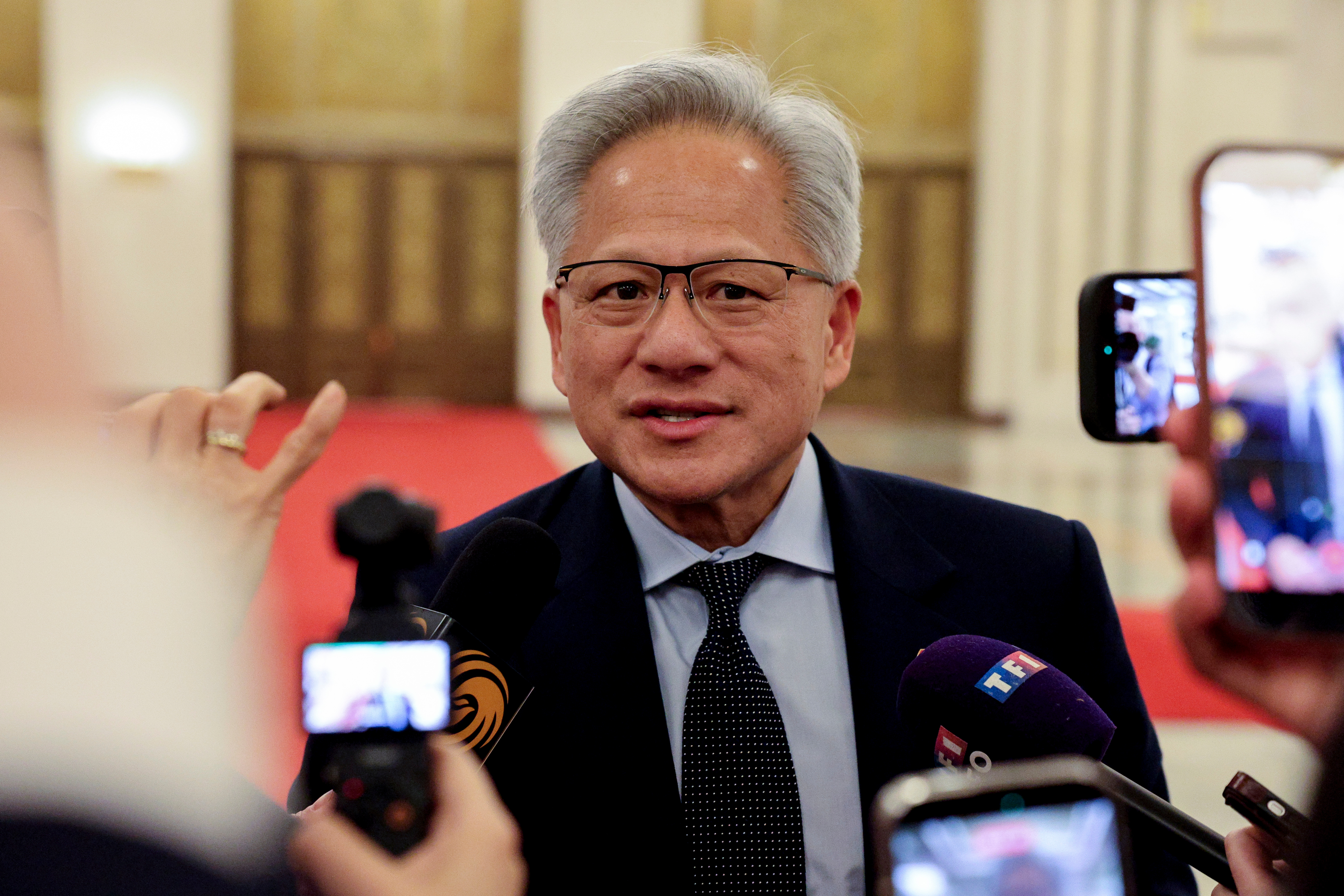 黃仁勳認為,台灣供應鏈仍是全球半導體的核心。(AP)