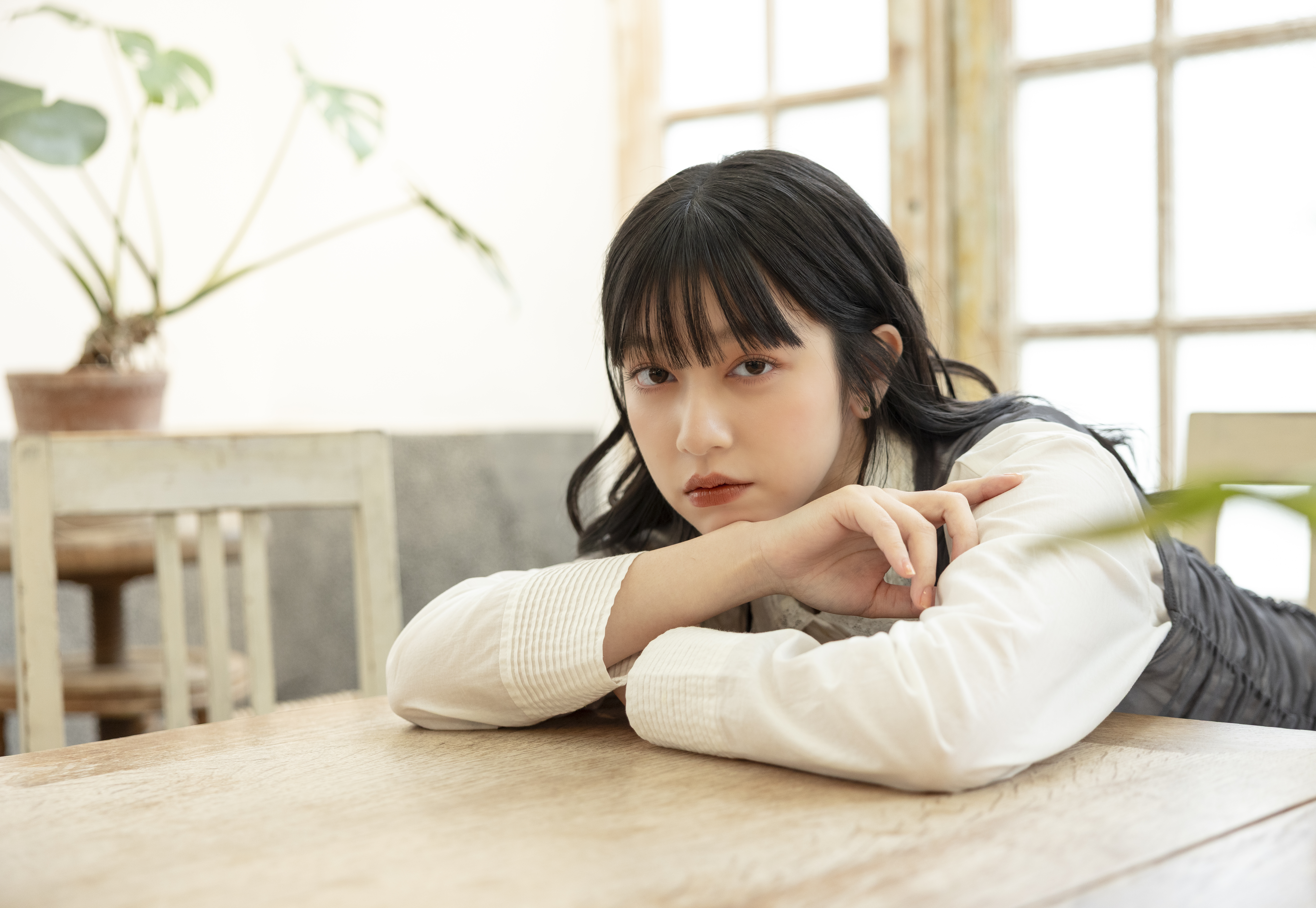鄭煒齡以新人之姿演出富江一角。星發現娛樂提供