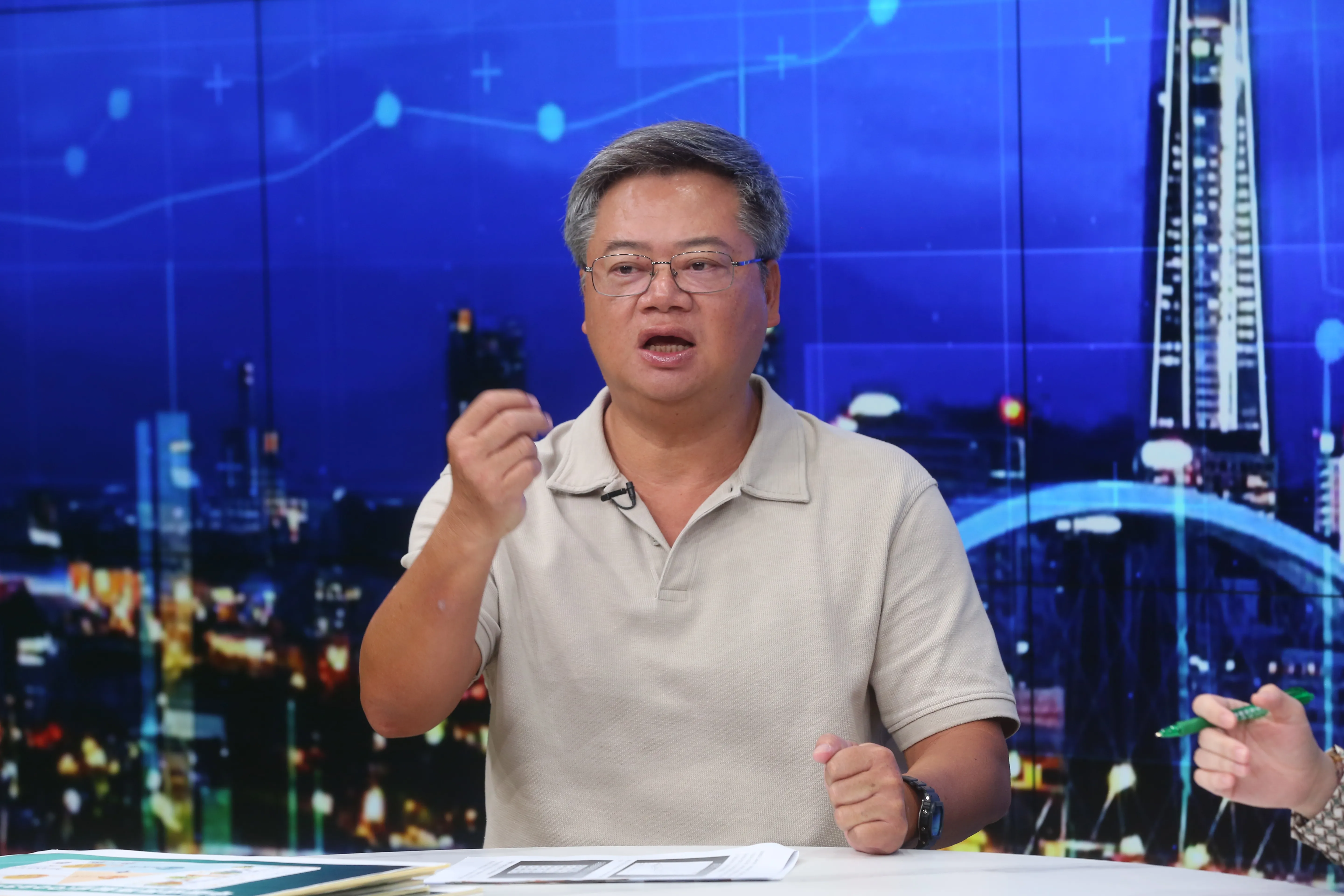 大跌買什麼2／「4萬點有撐逢低加碼」　陳重銘首選這檔十年難得一遇的好股