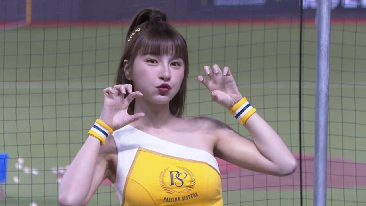 啦啦隊女神峮峮。(資料畫面)