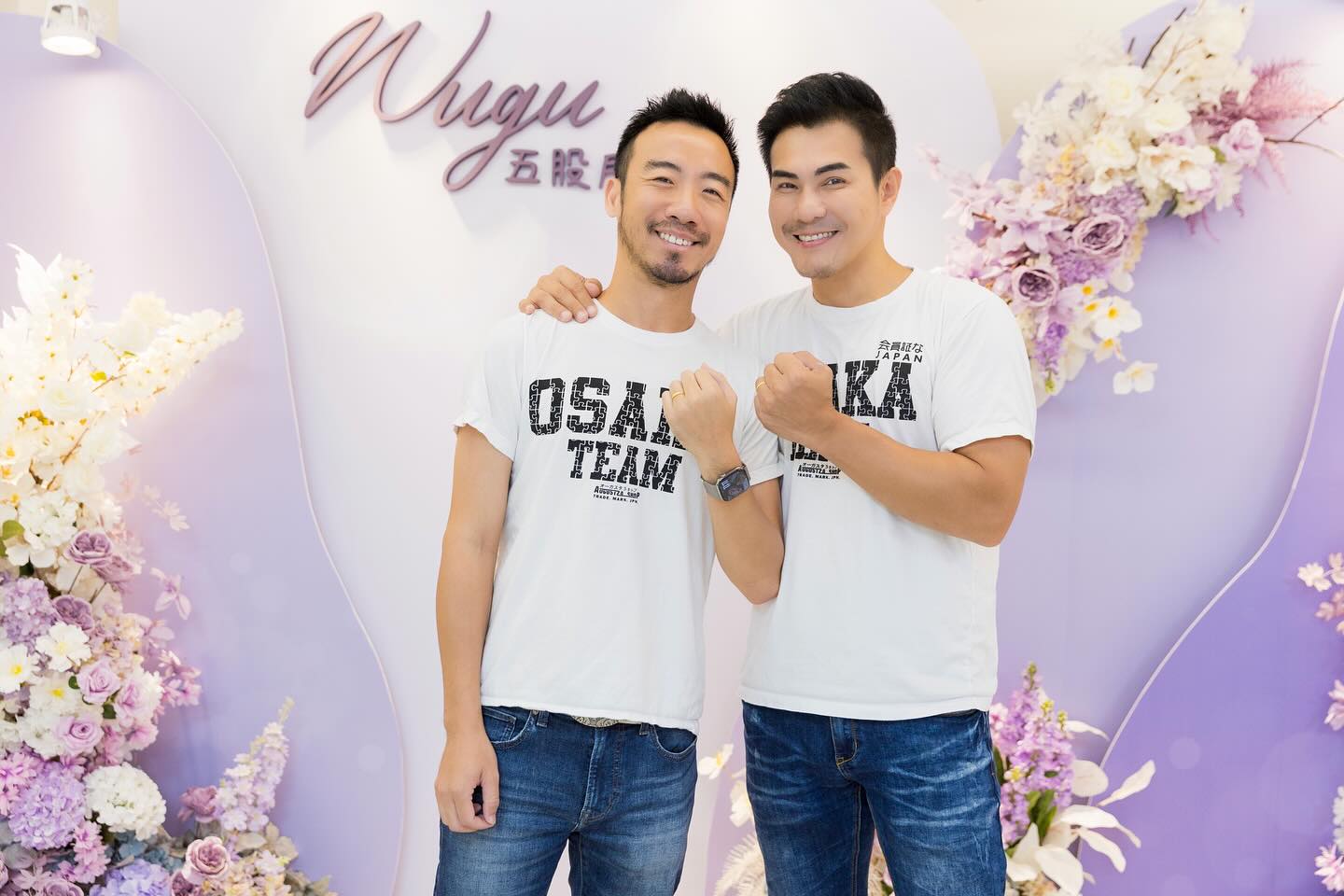 高允漢首度坦言,結婚對象是交往20年的經紀人,今公開甜蜜的結婚照。(翻攝自高允漢臉書)
