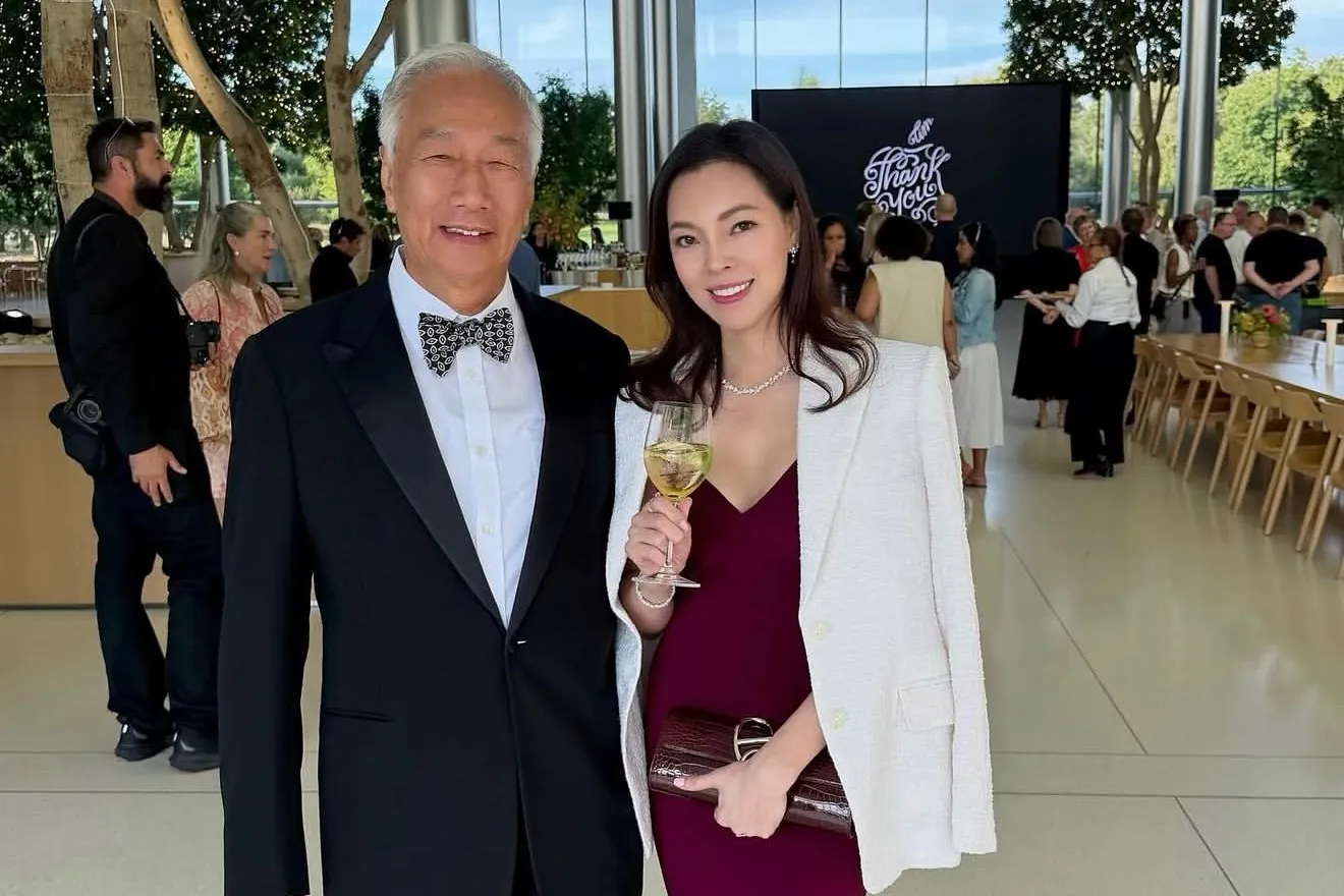 曾馨瑩曬夫妻同框照反擊謝姓熟女　飛美合體「宣示主權」關係再升溫
