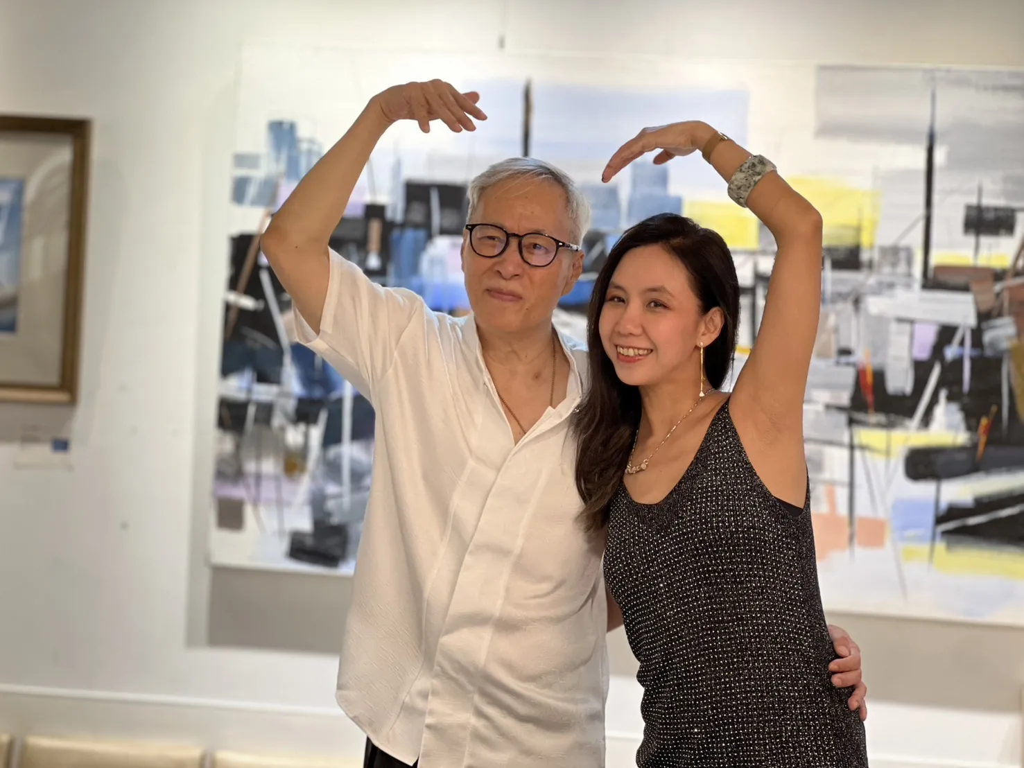比八點檔離奇！
昔中視當家小生姜厚任戀小24歲粉絲！
國小就寄情書　39年後譜出「叔姪戀」