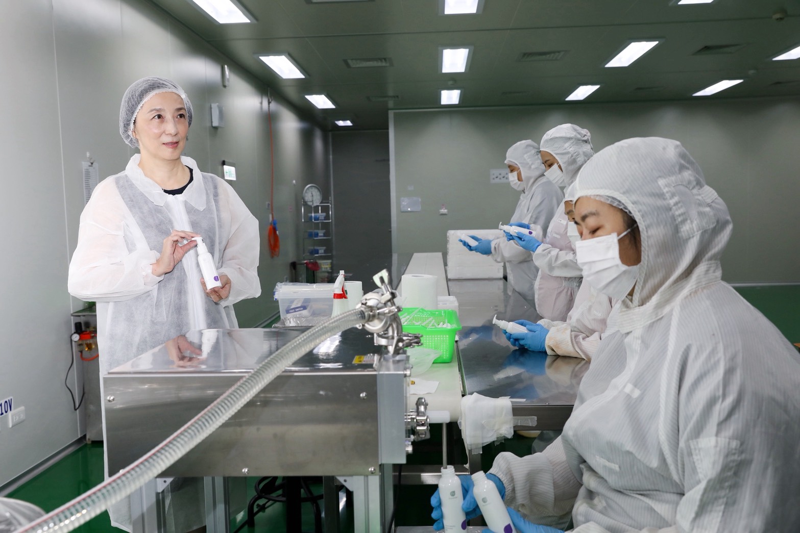 台灣奇士美總經理李琳媛以濕熱氣候為出發,自創保養品牌。掃描了上萬張台灣女性的臉後,她直言:「我們的膚況就是比其他國家暗沉。」