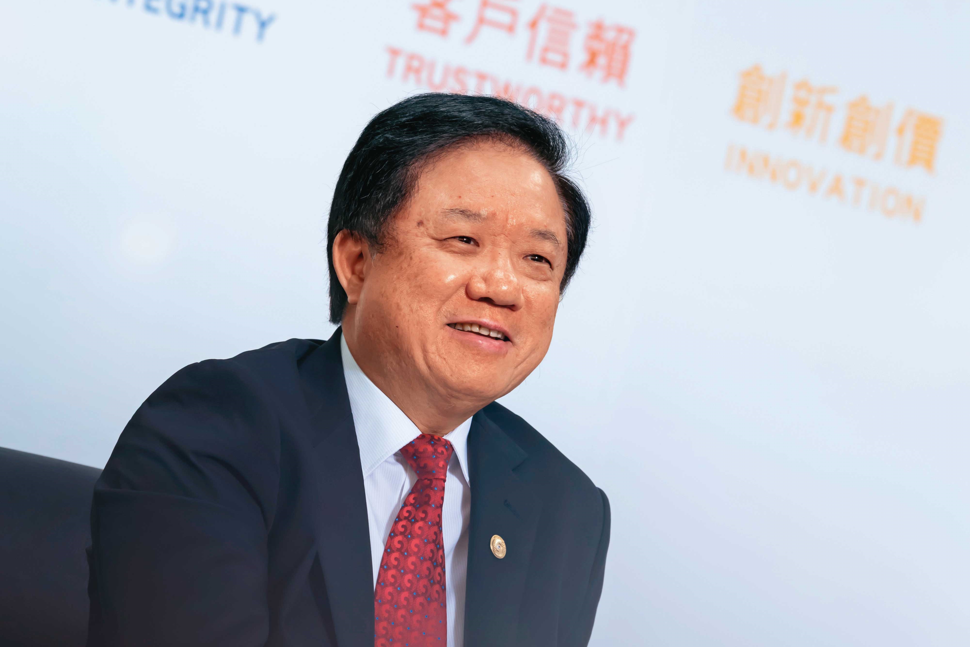 中華電信董事長簡志誠看好AI升級浪潮。