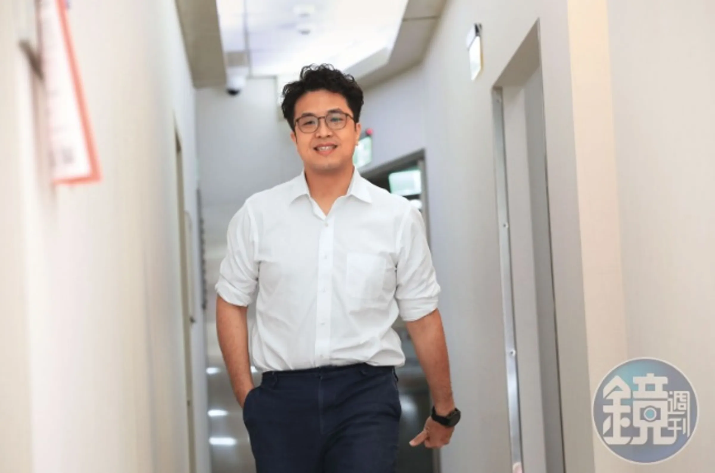 會議中的沈伯洋 當年只有二個原因會提前離席