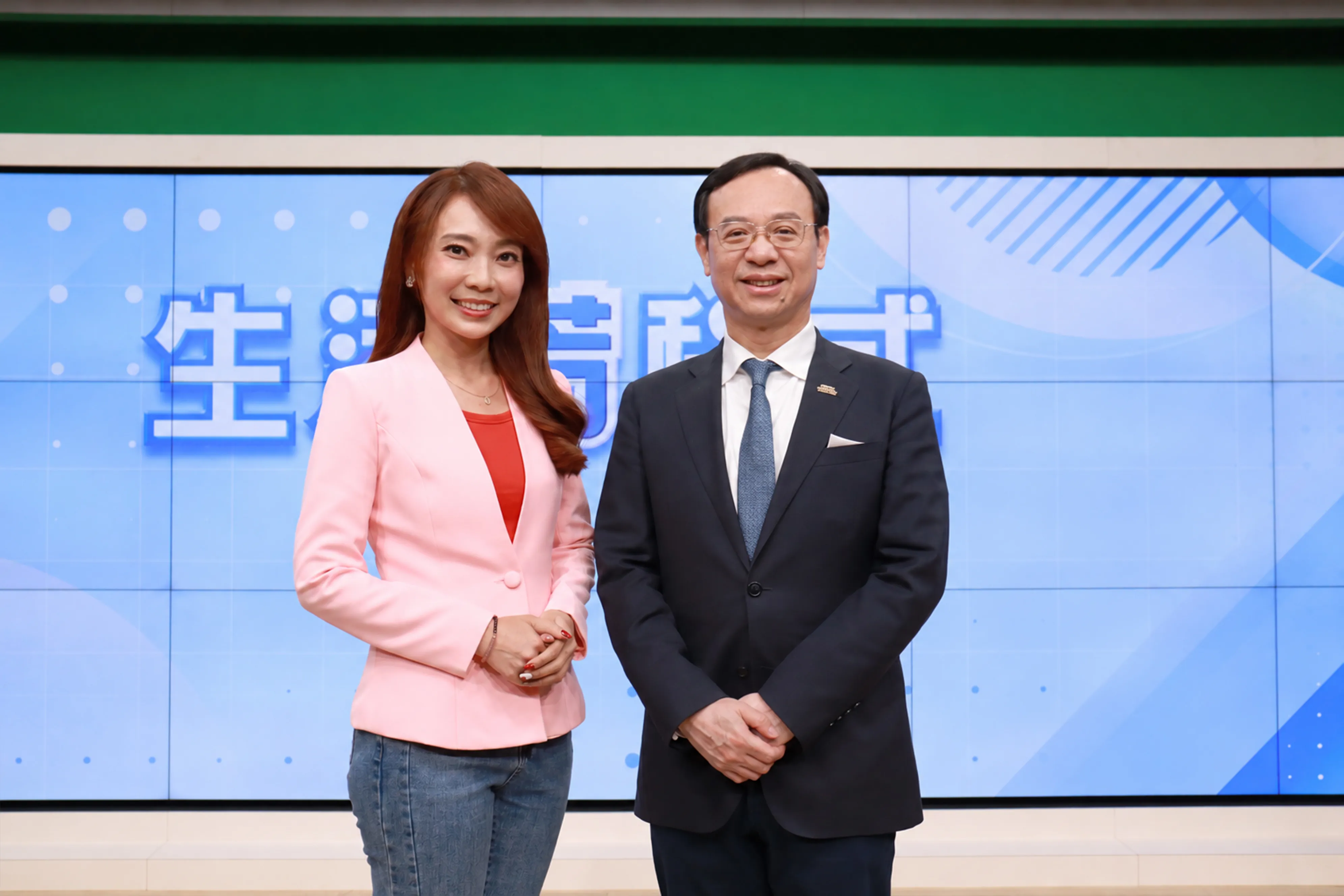 石崇良首度揭密健康幣設計巧思！小蜜蜂藏諧音梗　「顧健康、賺飽幣」盼全民一起賺保庇