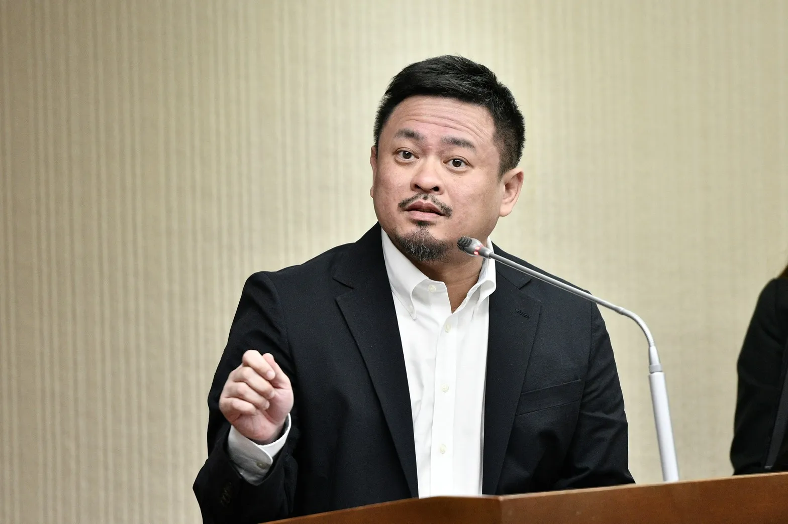 賴總統任期內首參與APEC　勞動部長洪申翰：過程平順