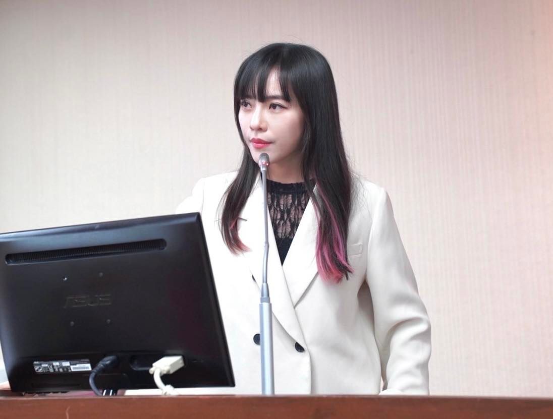 外傳陳其傾向由黃捷接棒民進黨高雄市黨部主委。(翻攝自黃捷臉書)