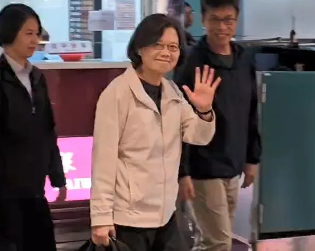 蔡英文卸任總統後首次訪美　桃機啟程赴史丹佛大學演說