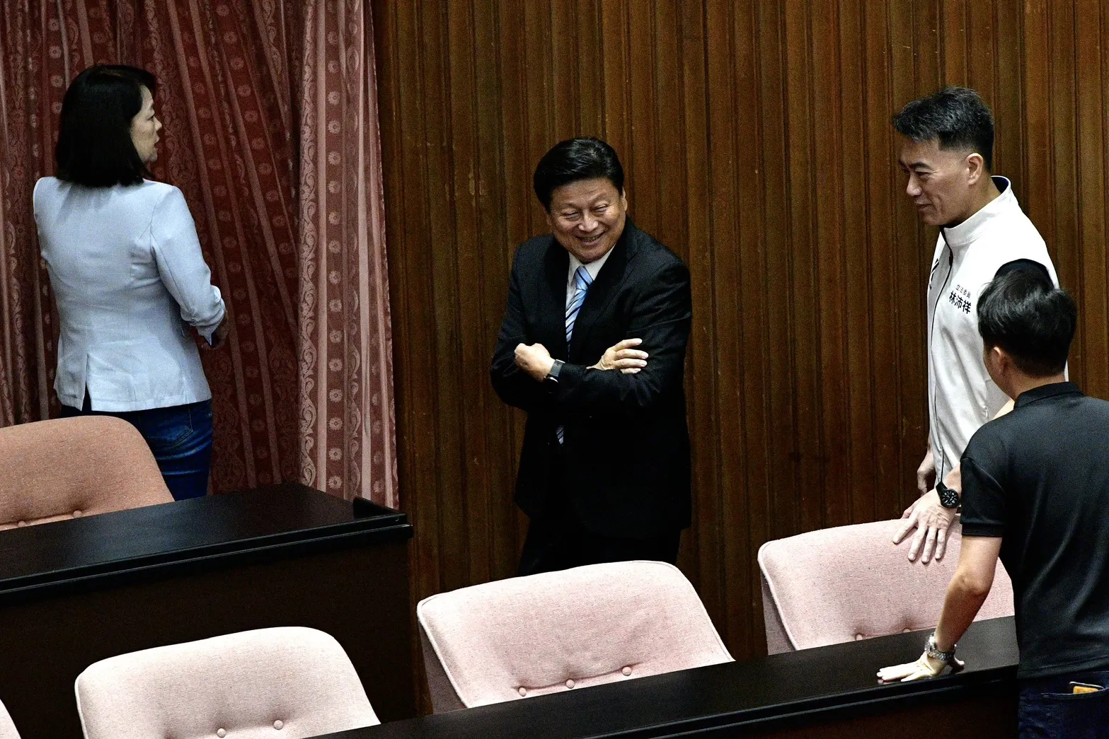 鞭刑、廢除非核家園公投案表決通過！　安樂死「藍營集體棄權」白營慘被丟包