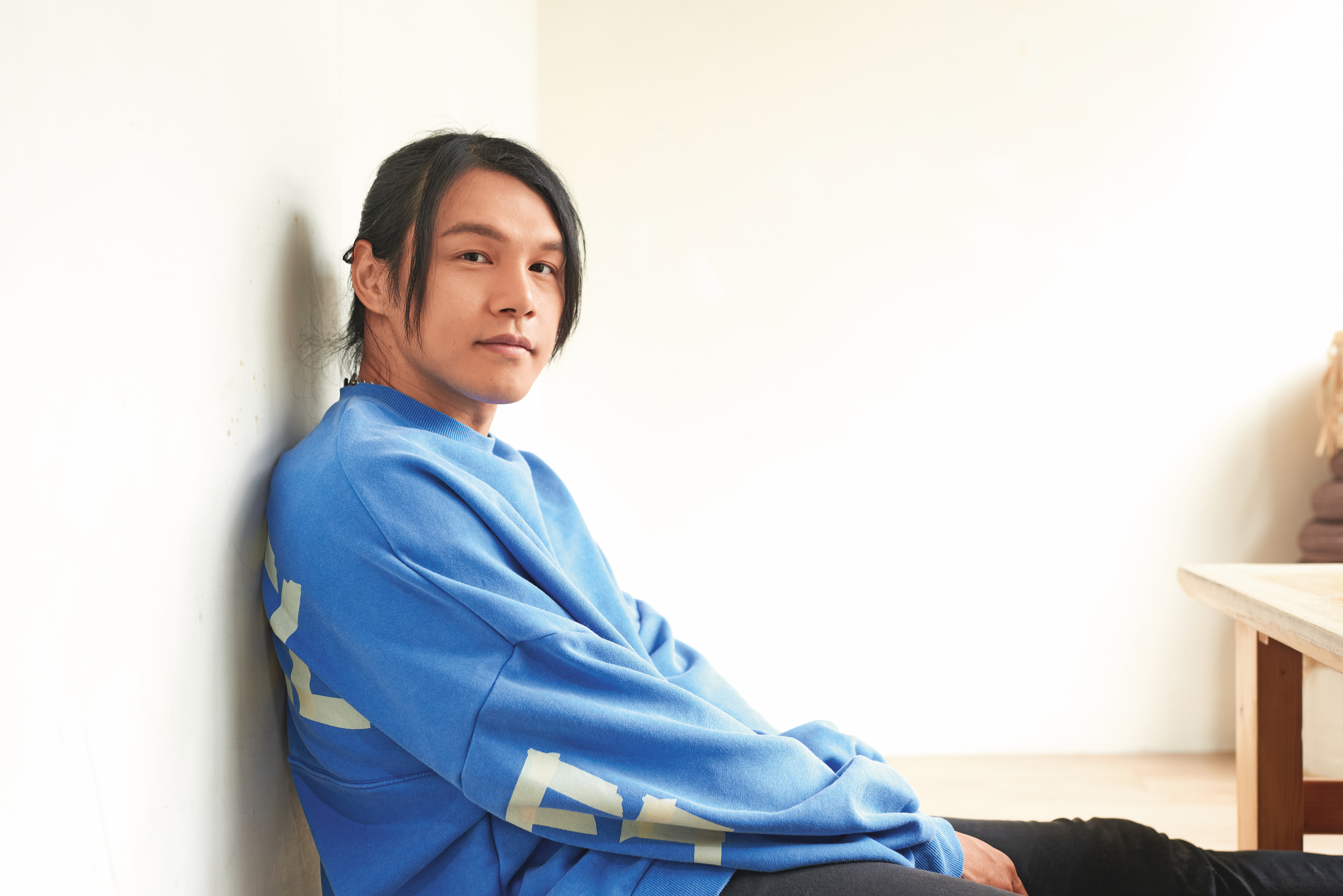 阜東昇的演藝路上充滿坎坷,3度遭經紀公司設局拐騙,500萬元存款幾乎歸零。