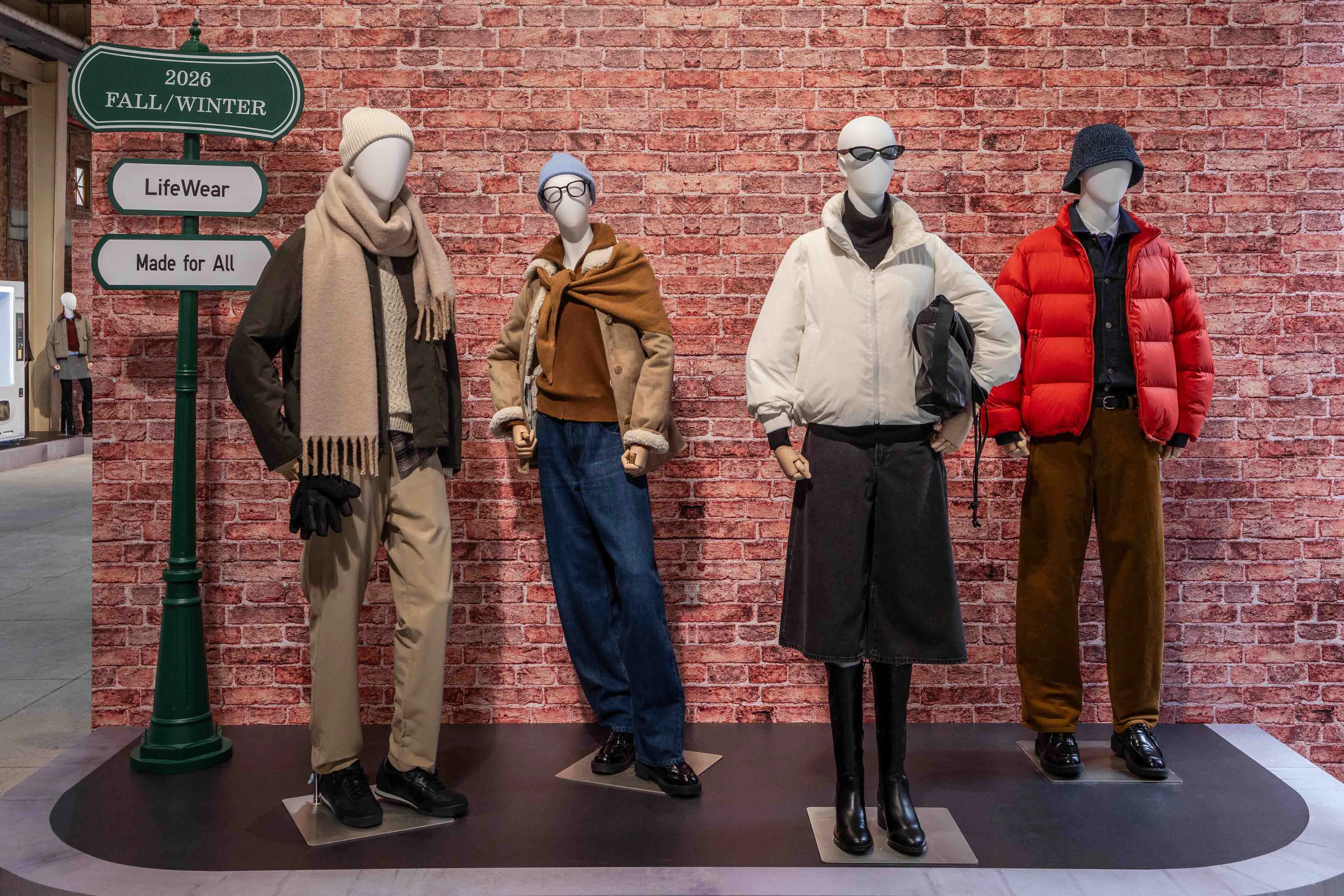 UNIQLO秋冬新品爆紅繭型褲再進化　換季這樣穿一秒變大長腿