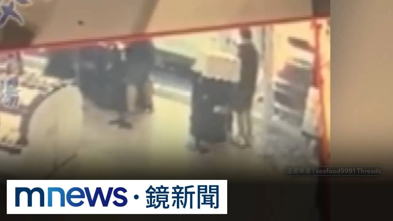 占地千坪台中水產名店　34歲女倒車撞碎玻璃門