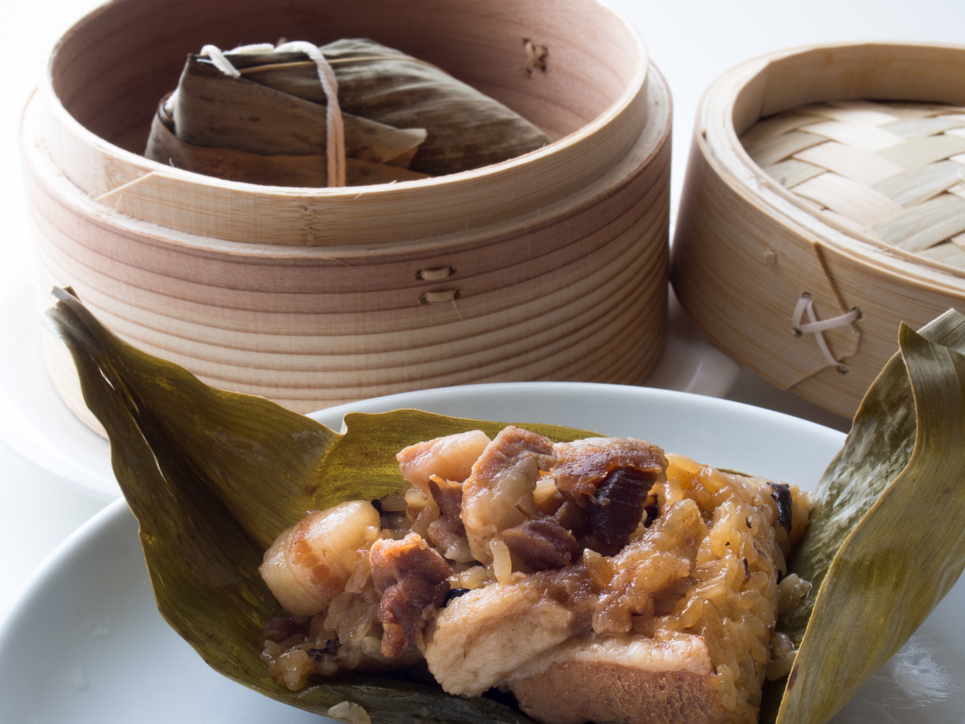 端午節吃完粽子,粽葉和粽繩該怎麼丟?環境部呼籲,應該丟一般垃圾,不能當廚餘,圖為示意圖。(翻攝自PhotoAC圖庫)